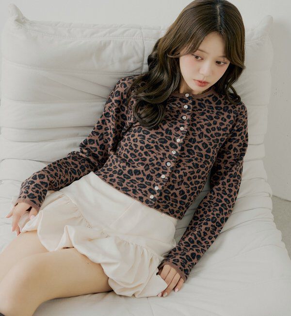  「【SALON by Chico】レオパード柄コンパクトカーディガン」|カーディガン|ブラウン