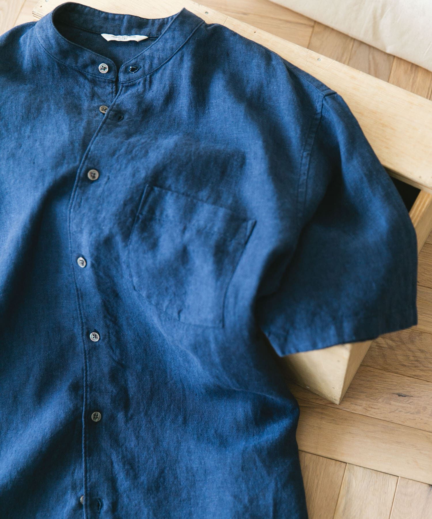 URBAN RESEARCH DOORS「『XLｻｲｽﾞ/WEB限定』ｼﾙｹｯﾄﾘﾈﾝ ﾊﾞﾝﾄﾞｶﾗｰｼｮｰﾄｽﾘｰ」|シャツ・ブラウス|インディゴブルー