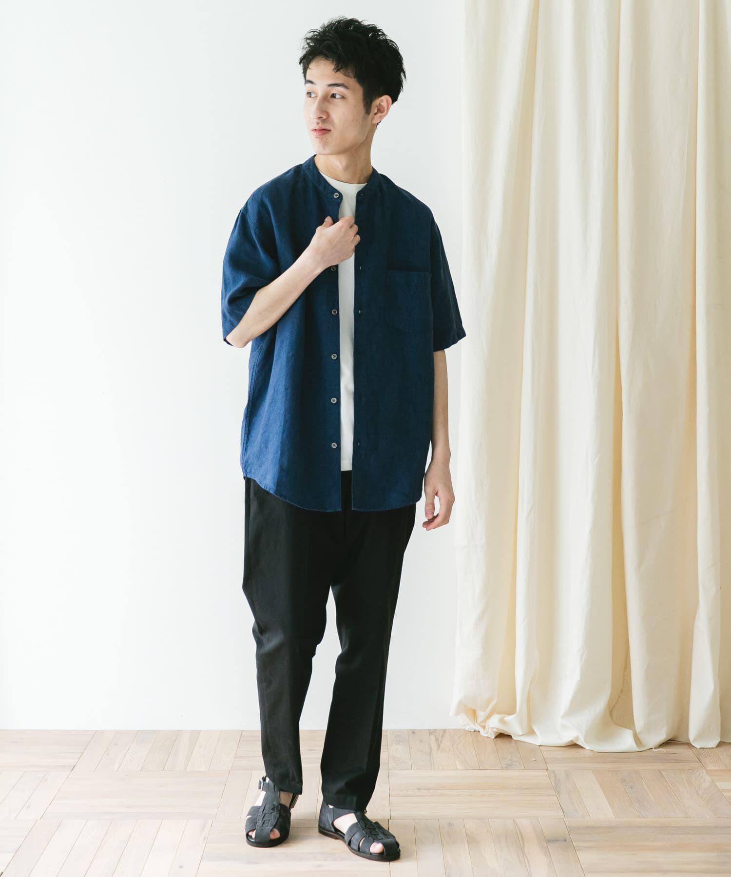 URBAN RESEARCH DOORS「『XLｻｲｽﾞ/WEB限定』ｼﾙｹｯﾄﾘﾈﾝ ﾊﾞﾝﾄﾞｶﾗｰｼｮｰﾄｽﾘｰ」|シャツ・ブラウス|