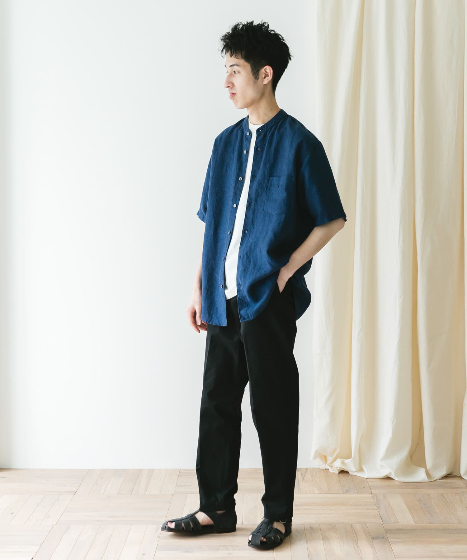 URBAN RESEARCH DOORS「『XLｻｲｽﾞ/WEB限定』ｼﾙｹｯﾄﾘﾈﾝ ﾊﾞﾝﾄﾞｶﾗｰｼｮｰﾄｽﾘｰ」|シャツ・ブラウス|