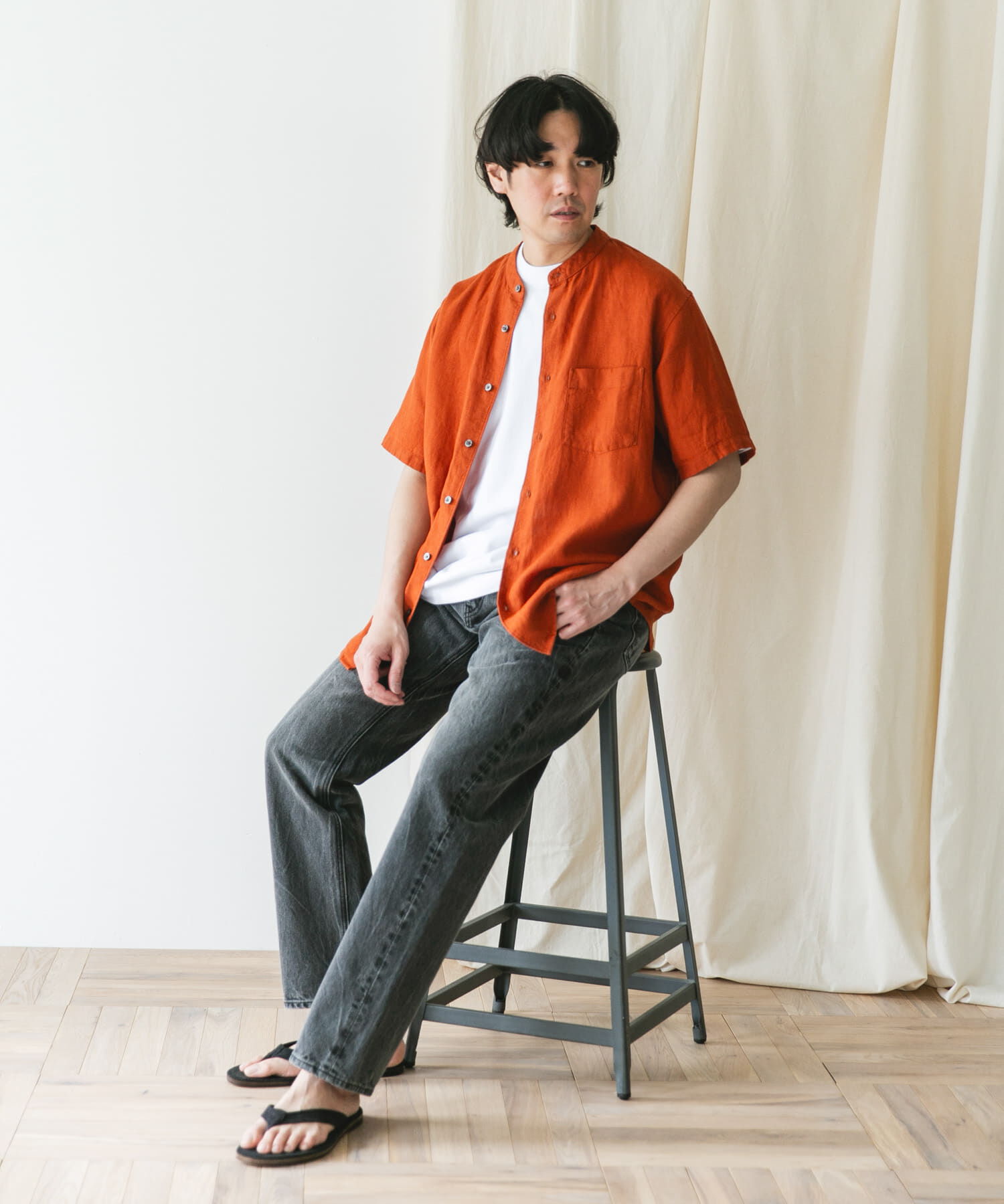 URBAN RESEARCH DOORS「『XLｻｲｽﾞ/WEB限定』ｼﾙｹｯﾄﾘﾈﾝ ﾊﾞﾝﾄﾞｶﾗｰｼｮｰﾄｽﾘｰ」|シャツ・ブラウス|