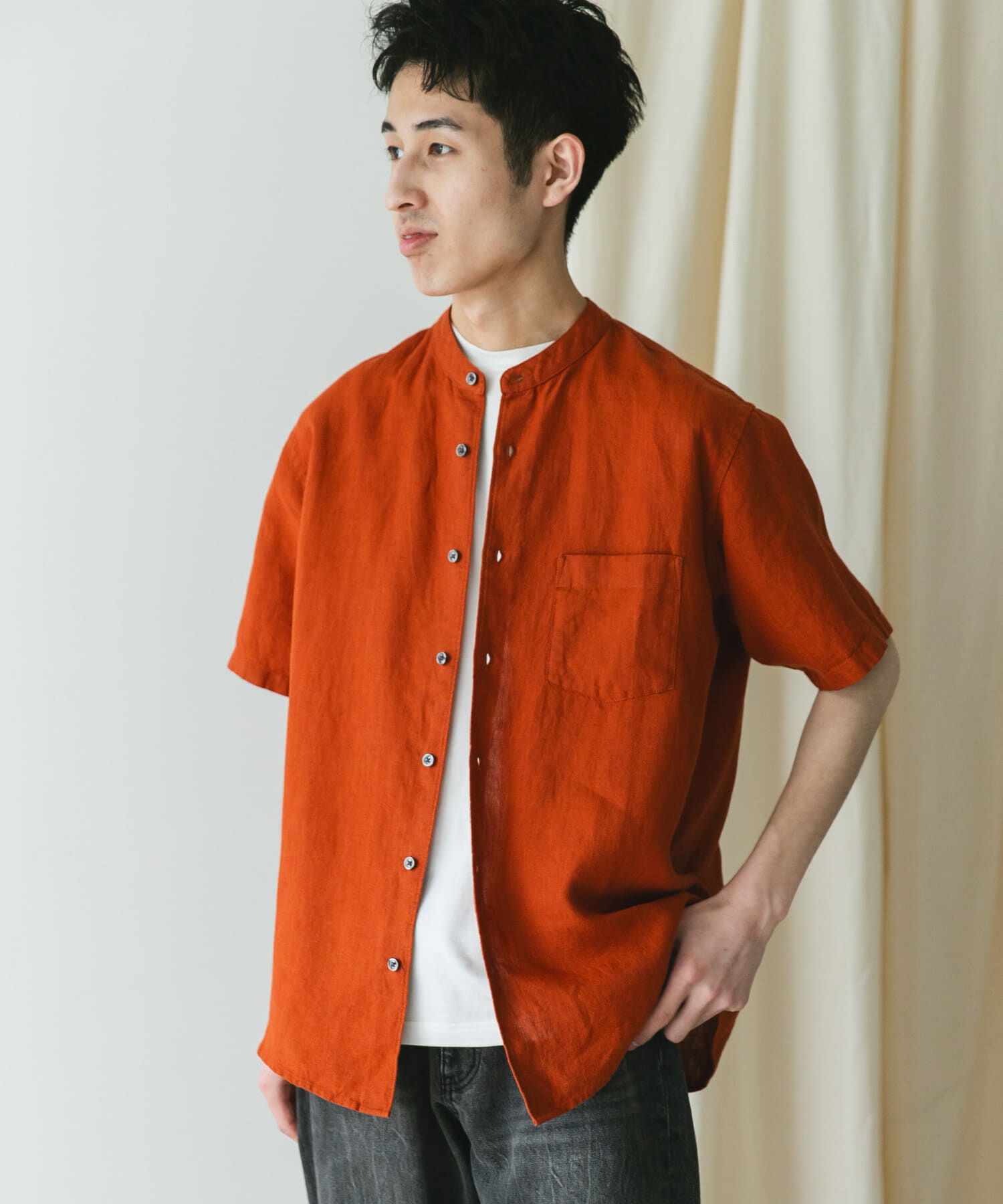 URBAN RESEARCH DOORS「『XLｻｲｽﾞ/WEB限定』ｼﾙｹｯﾄﾘﾈﾝ ﾊﾞﾝﾄﾞｶﾗｰｼｮｰﾄｽﾘｰ」|シャツ・ブラウス|