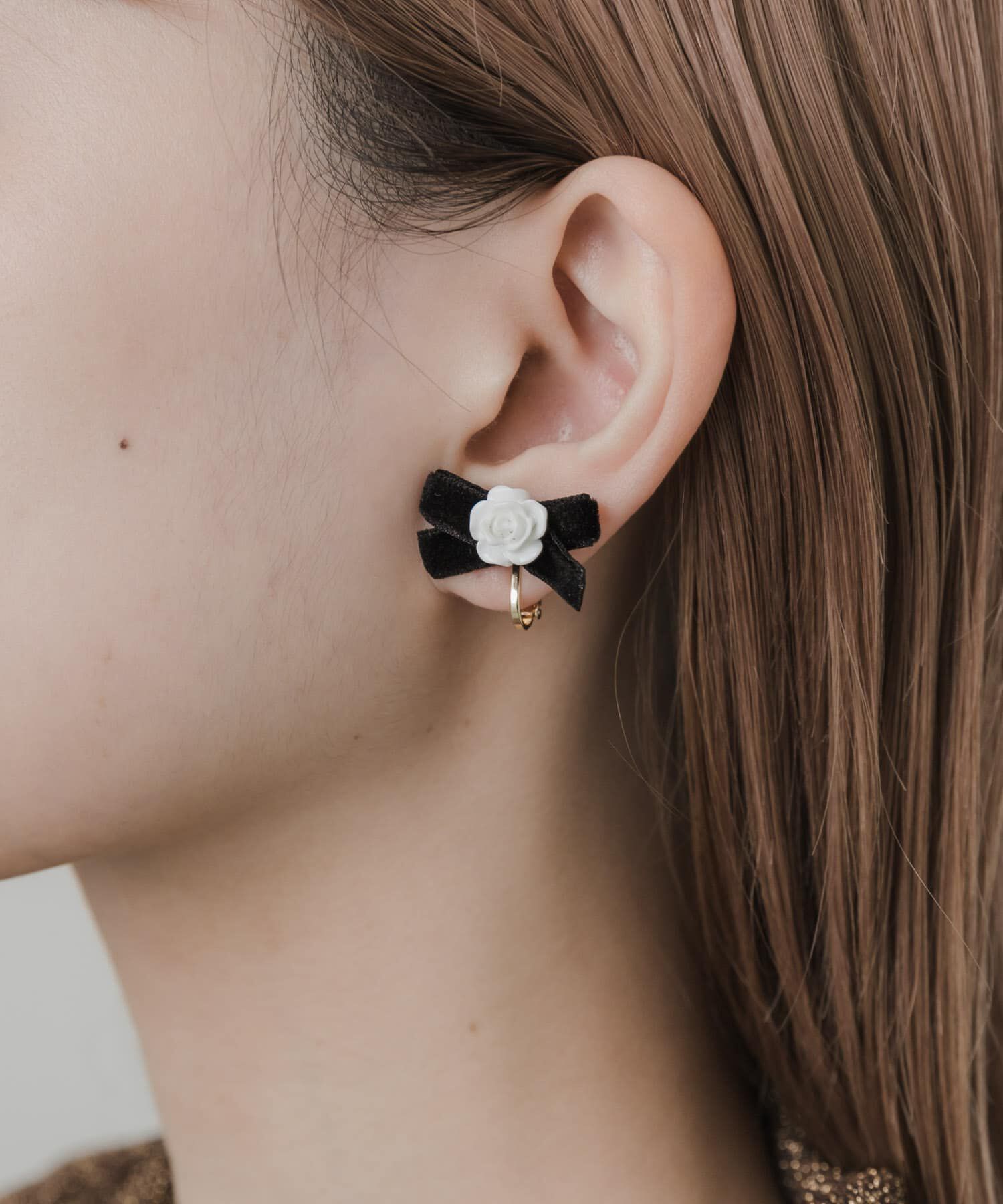 SMELLY「ローズリボンイヤリング」|イヤリング|