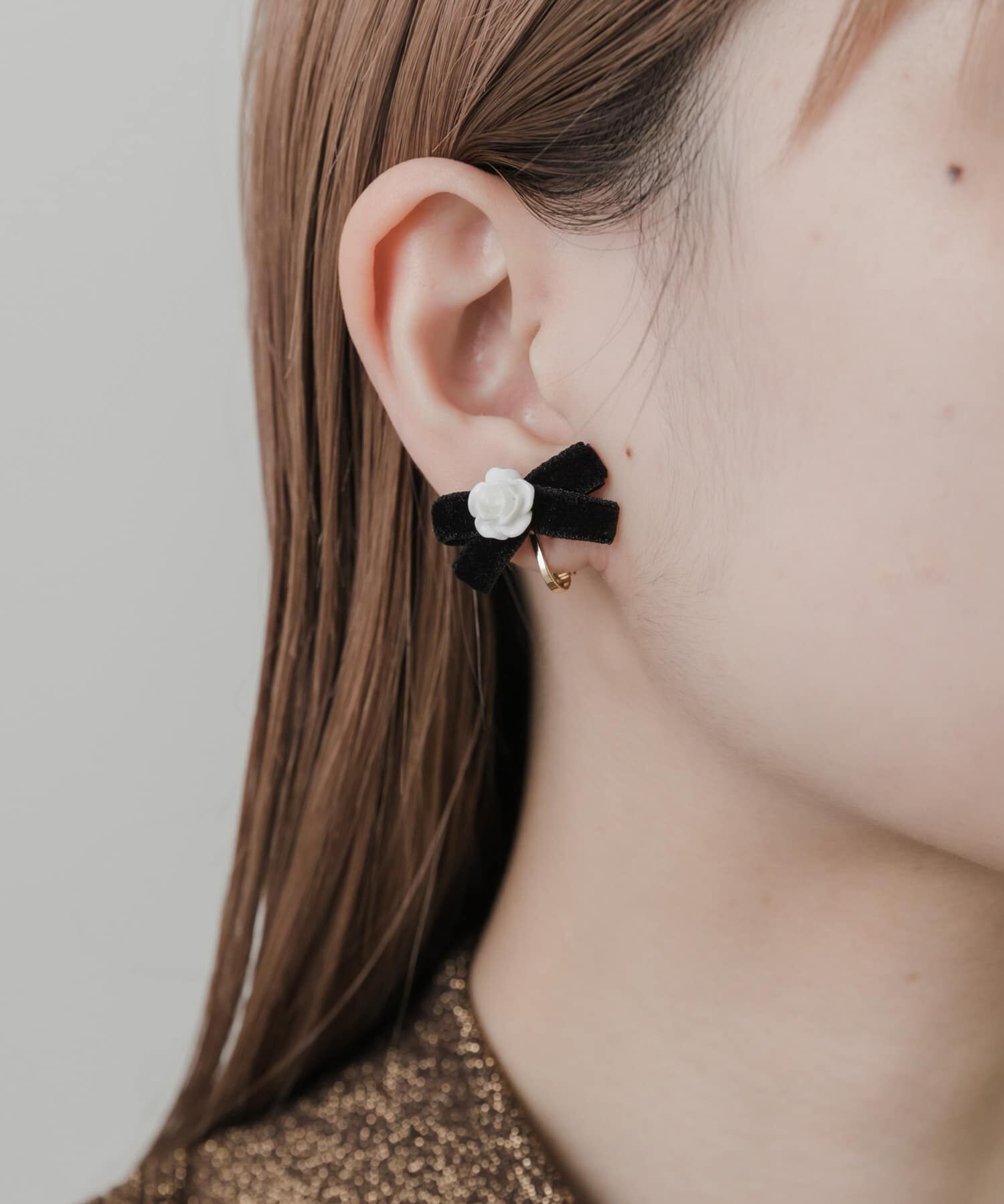 SMELLY「ローズリボンイヤリング」|イヤリング|