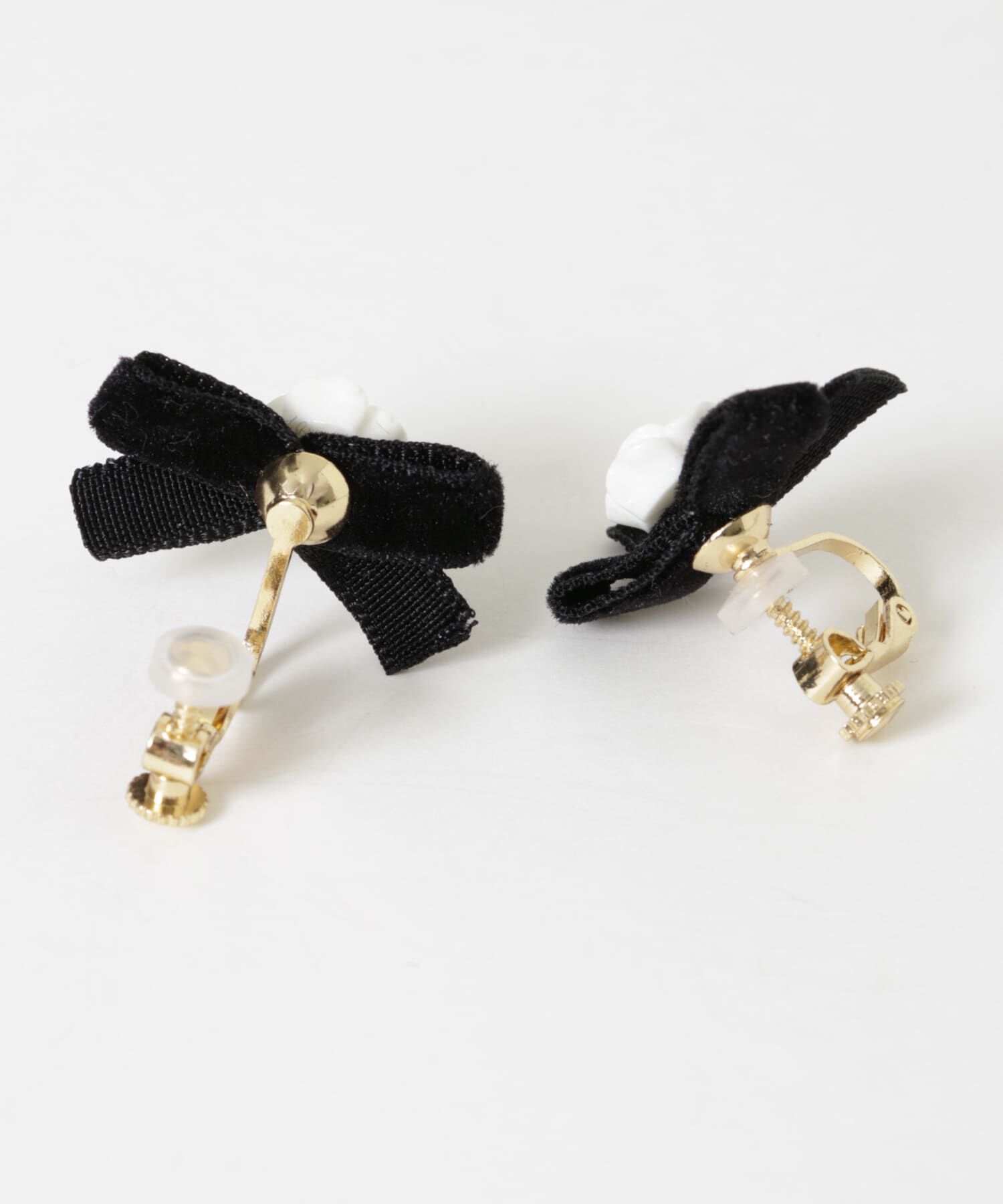 SMELLY「ローズリボンイヤリング」|イヤリング|