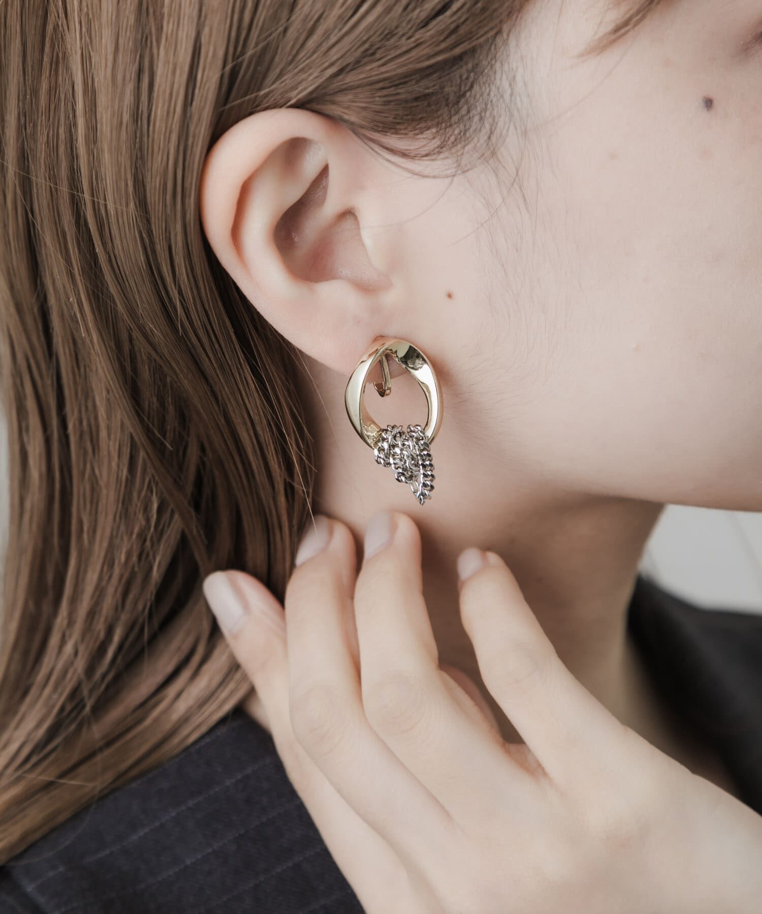 SMELLY「オーバルロールチェーンイヤリング」|イヤリング|