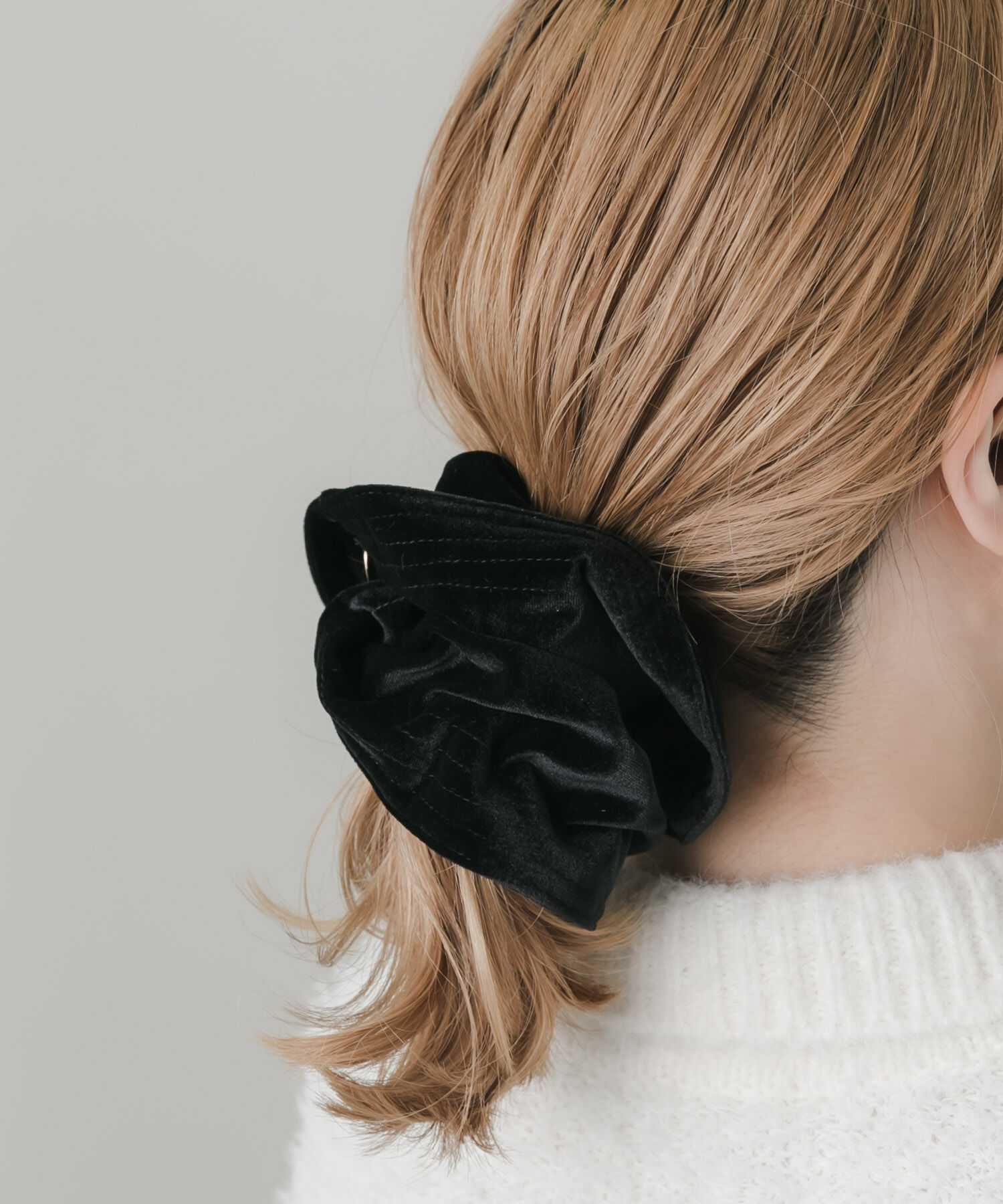 SMELLY「ベロアボリュームシュシュ」|ヘアゴム・シュシュ|