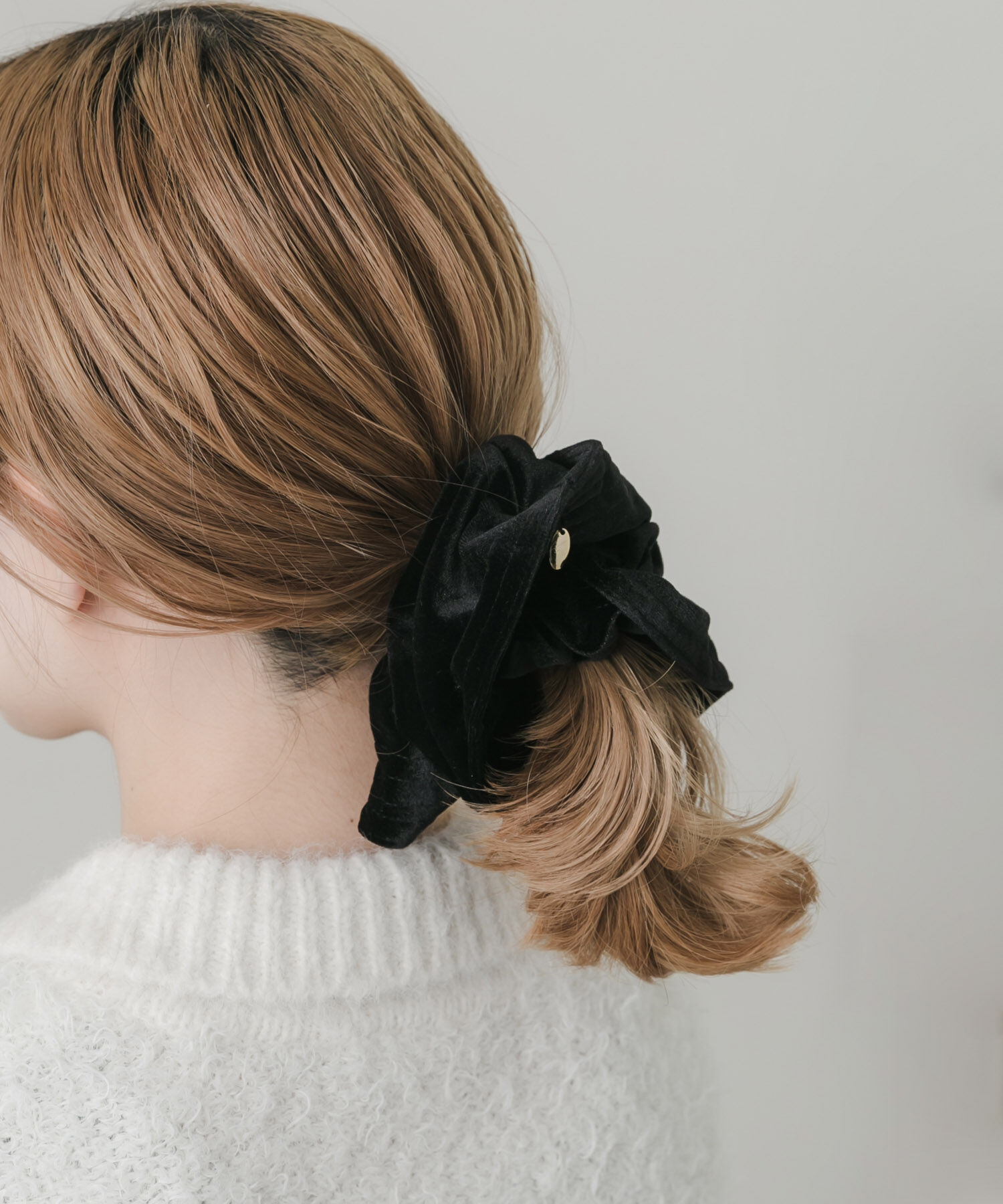 SMELLY「ベロアボリュームシュシュ」|ヘアゴム・シュシュ|