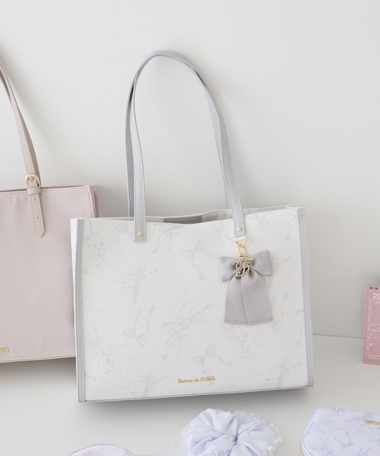 Maison de FLEUR「すずらんプリントスクエアトートバッグ」|トートバッグ|グレイッシュブルー