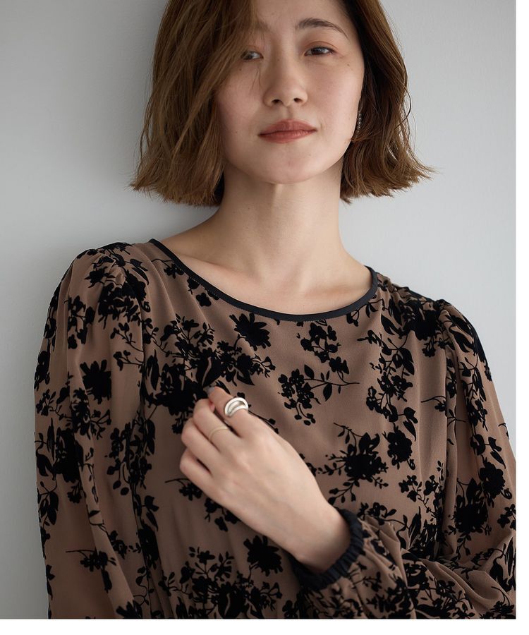 YECCA VECCA「ボタニカル柄フロッキープリントワンピース」|ワンピース|