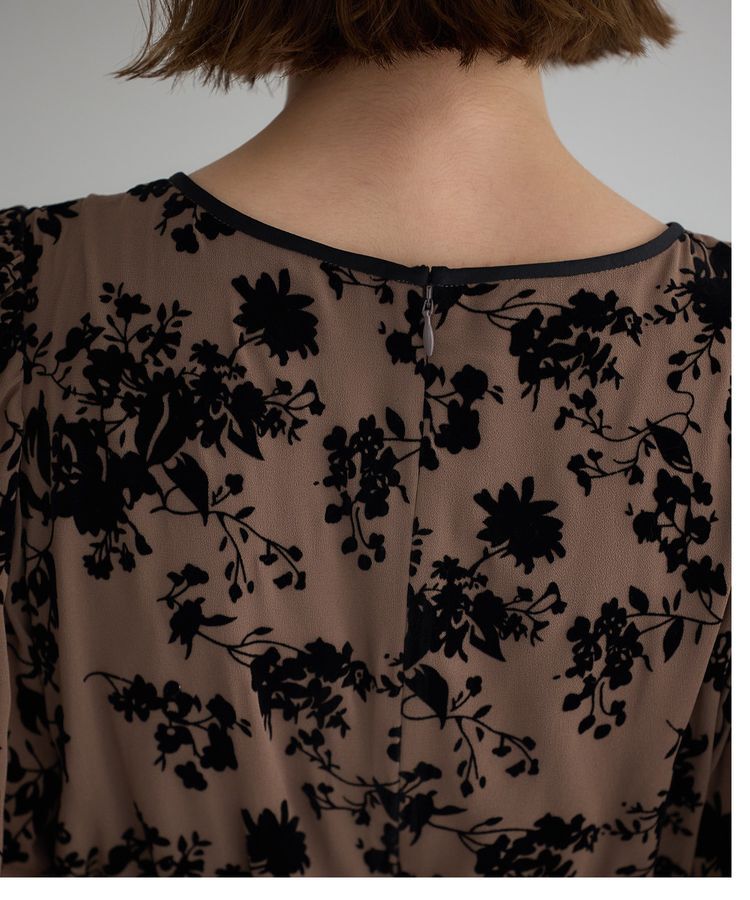 YECCA VECCA「ボタニカル柄フロッキープリントワンピース」|ワンピース|