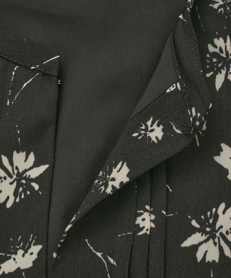 YECCA VECCA「フラワー柄プリーツMIXワンピース」|ワンピース|