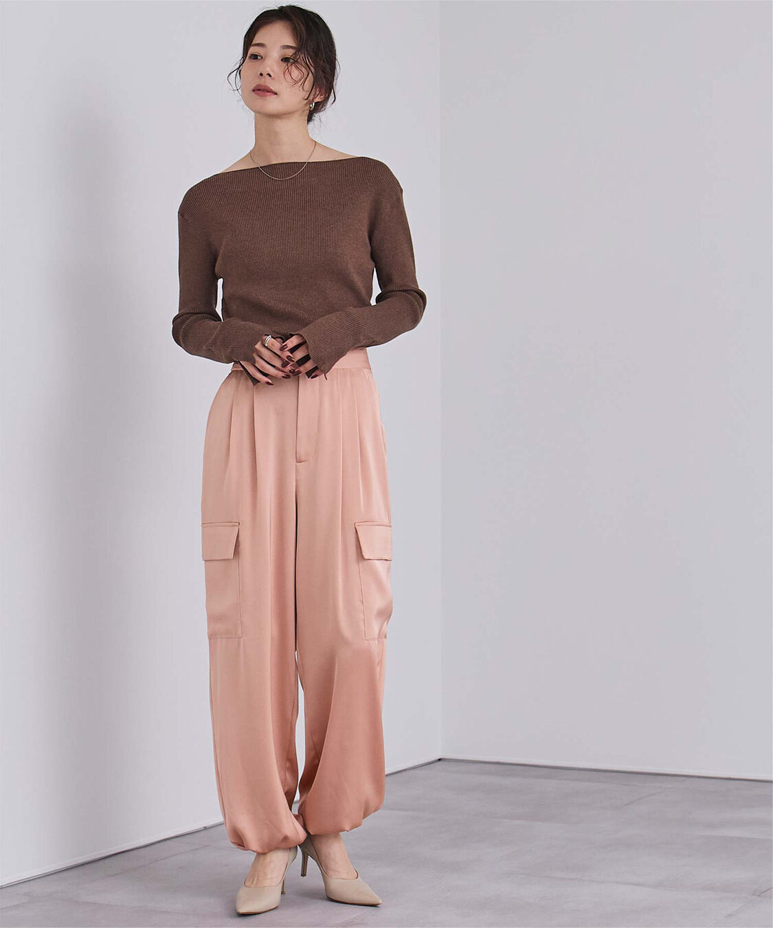 ur's「サテンパラシュートパンツ」|カーゴ|