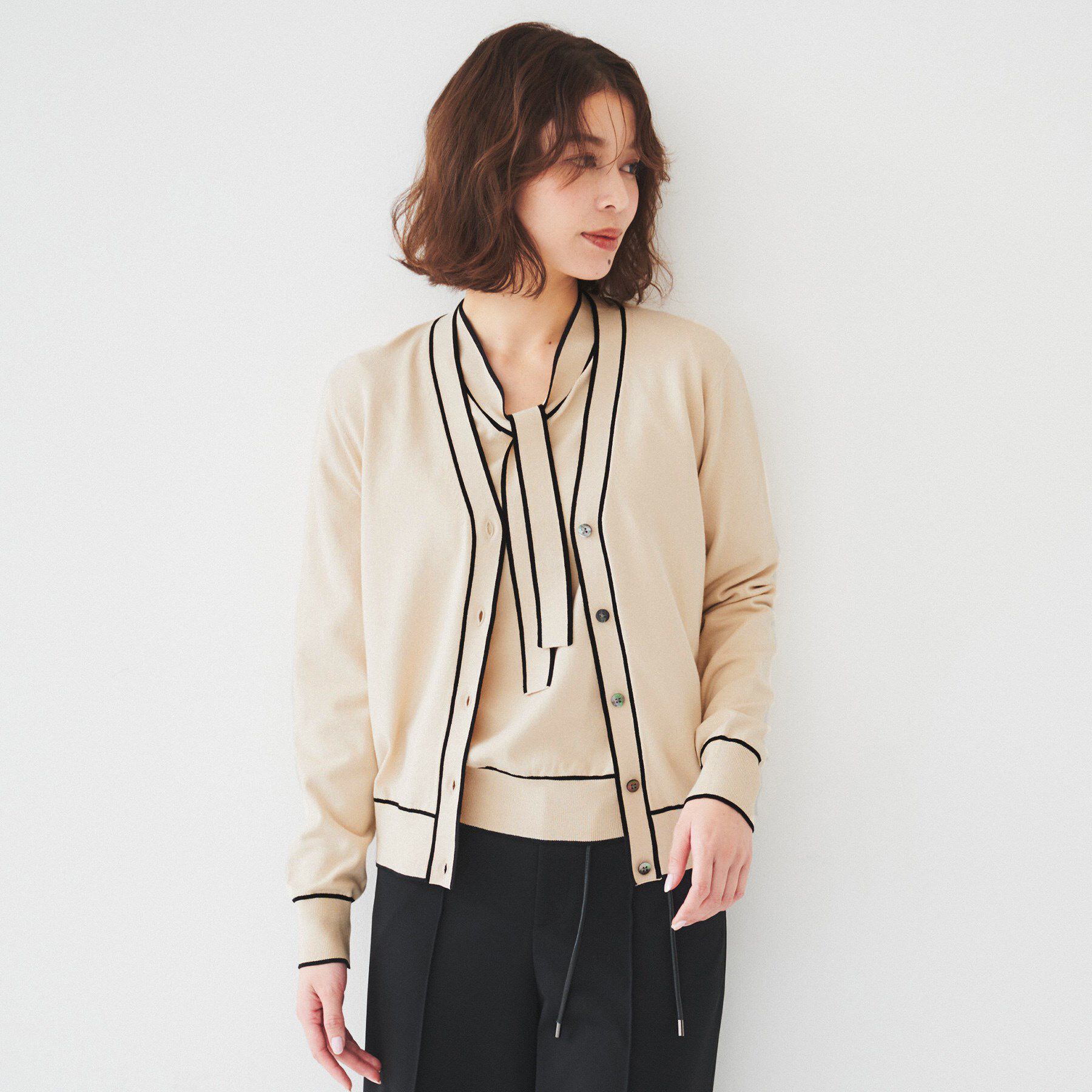 UNTITLED「【アンサンブル可能】配色Vネックカーディガン」|カーディガン|