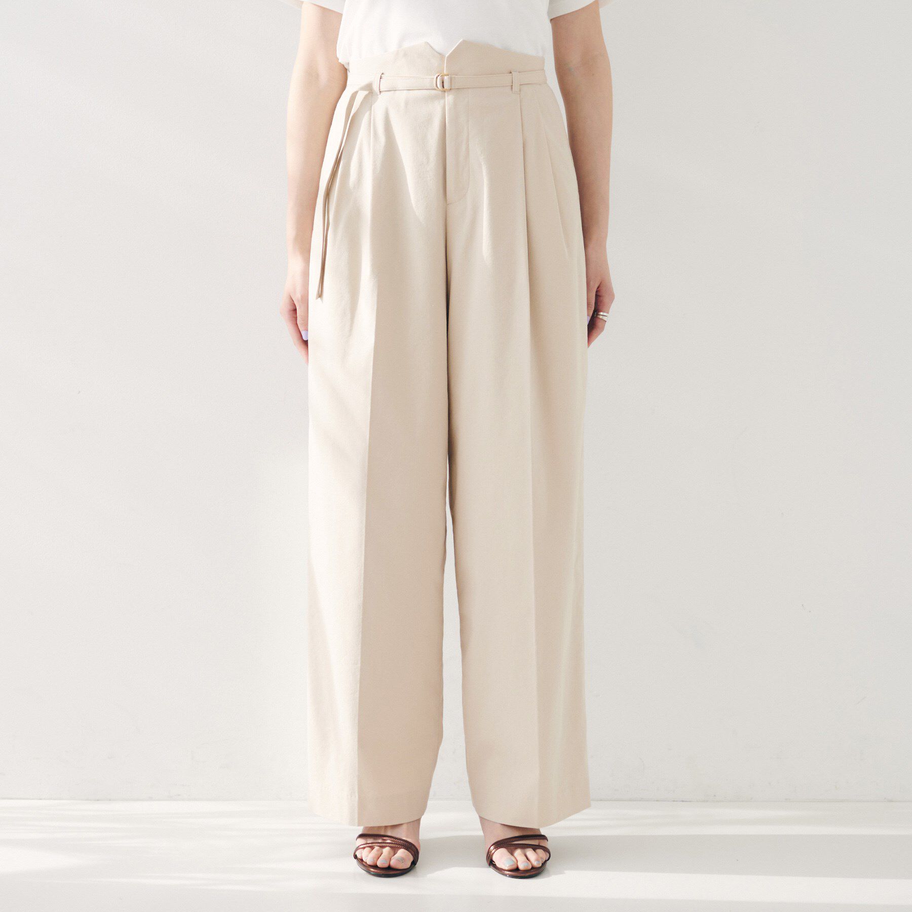 UNTITLED「【セットアップ可能／オンオフ】ラミー混 タックワイドパンツ」|その他|