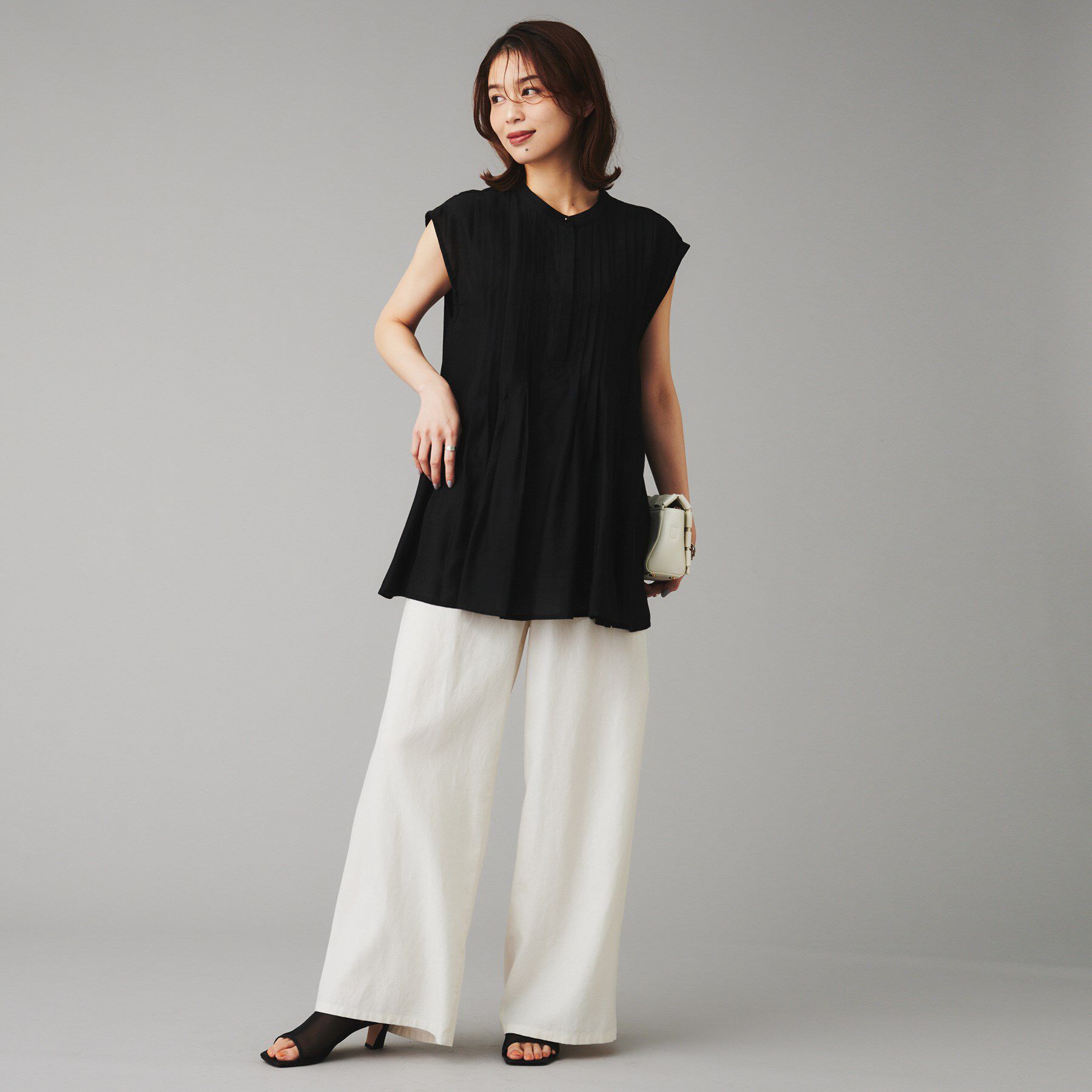 UNTITLED「【CHIGON】タックフレア フレンチブラウス」|シャツ・ブラウス|