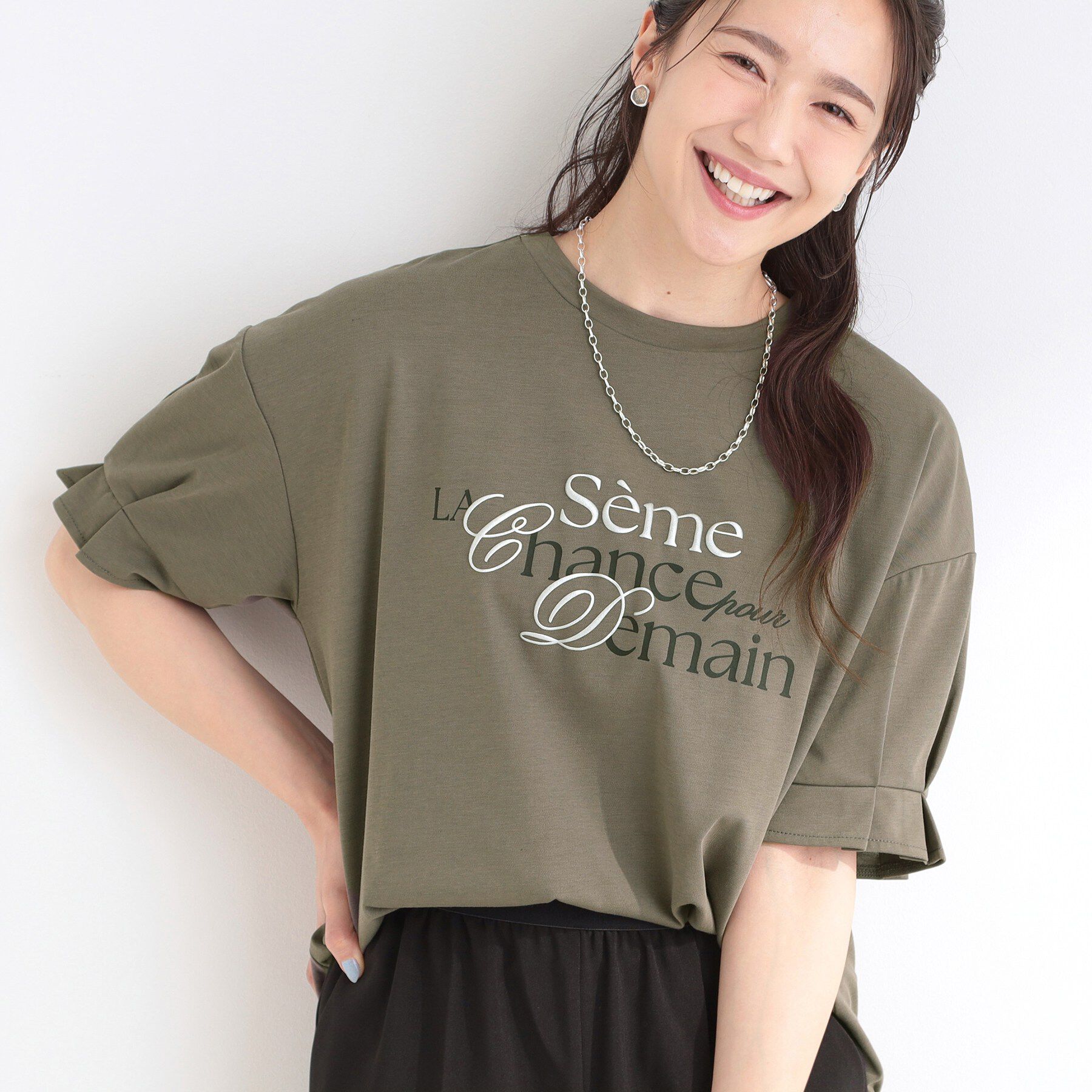 SHOO･LA･RUE「【ひんやり/UV】タックスリーブ ラメ発砲プリントTシャツ」|Tシャツ・カットソー|チャコールグレー(2