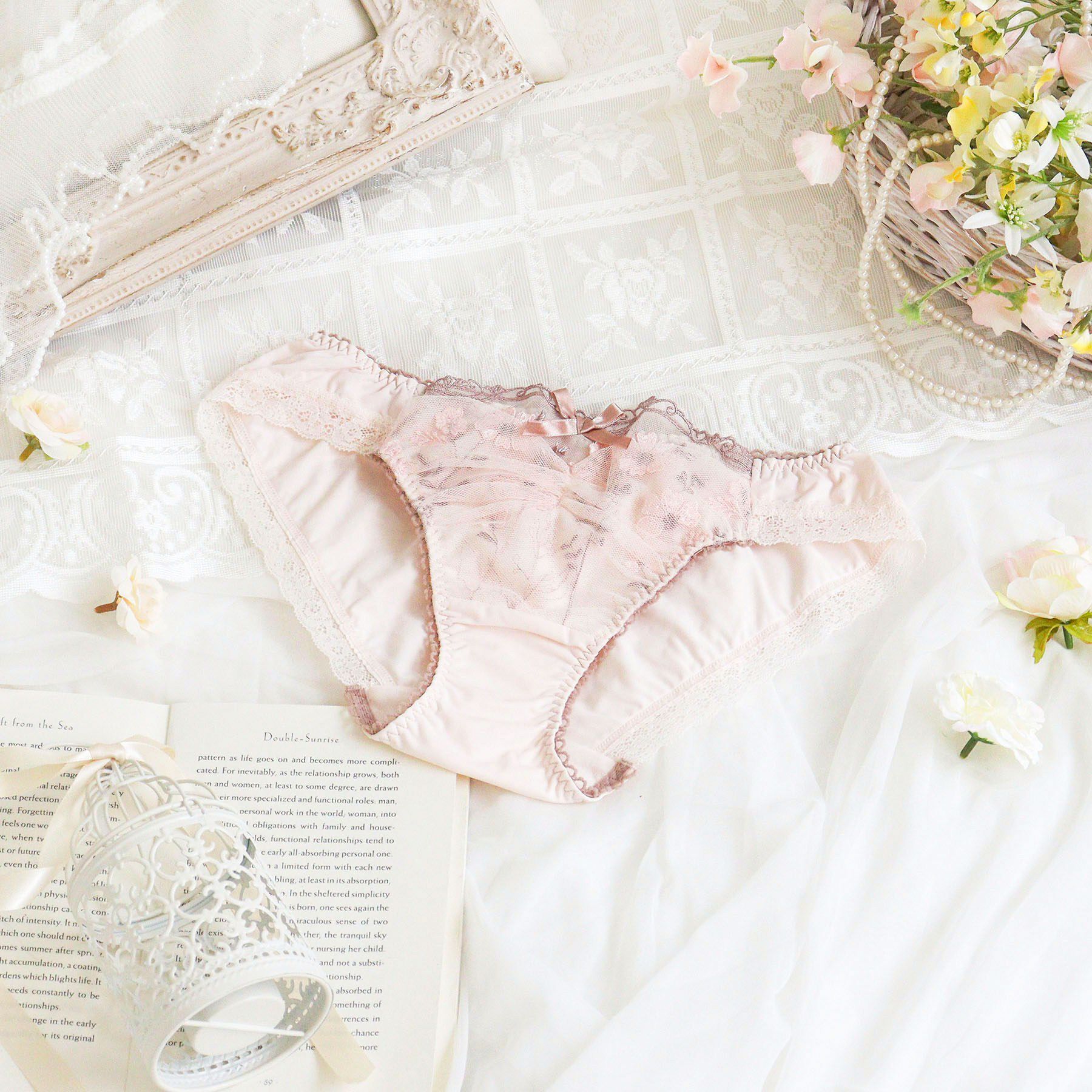 Risa Magli「ラーレ ノーマルショーツ」|インナー|ピンク(071)