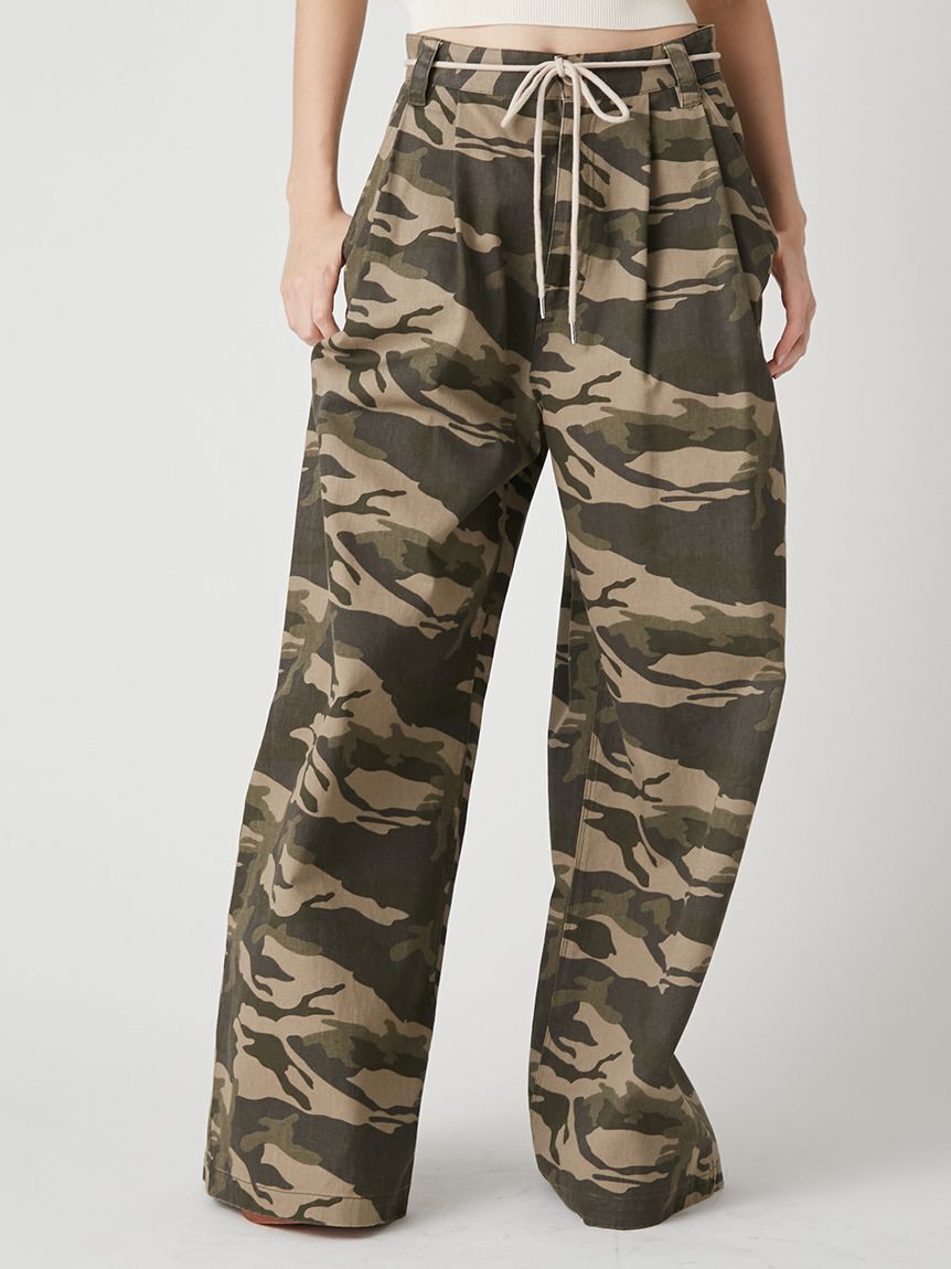 LILY BROWN「2タックワイドパンツ」|チノ|