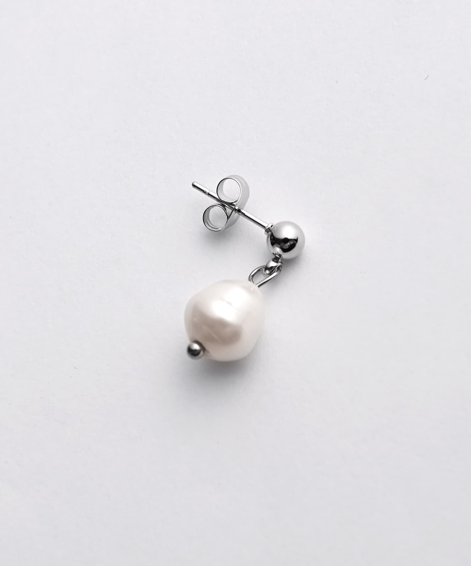 STYLE DELI「【DELI by】揺れ感淡水パールのミニドロップピアス」|ピアス|
