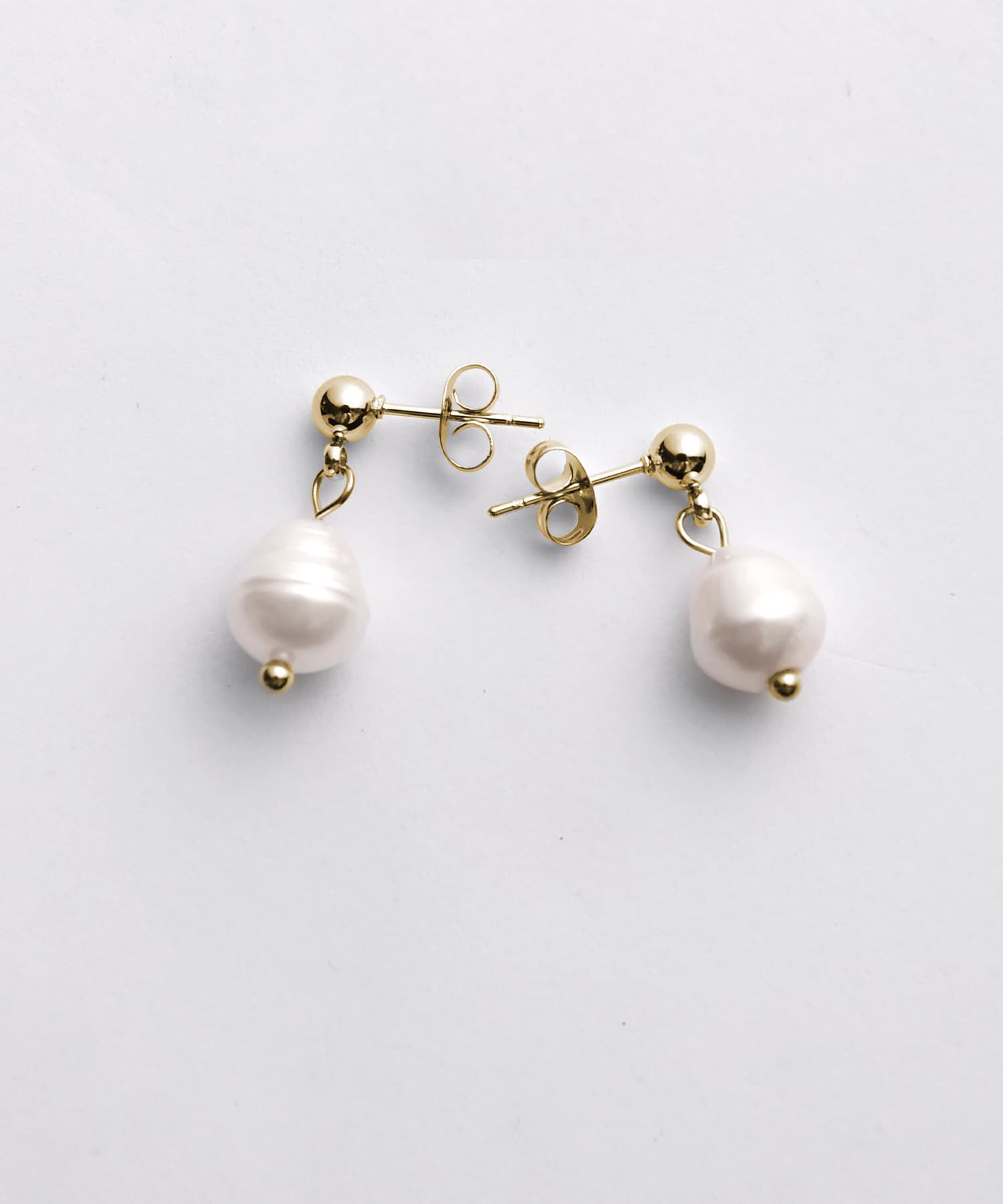 STYLE DELI「【DELI by】揺れ感淡水パールのミニドロップピアス」|ピアス|