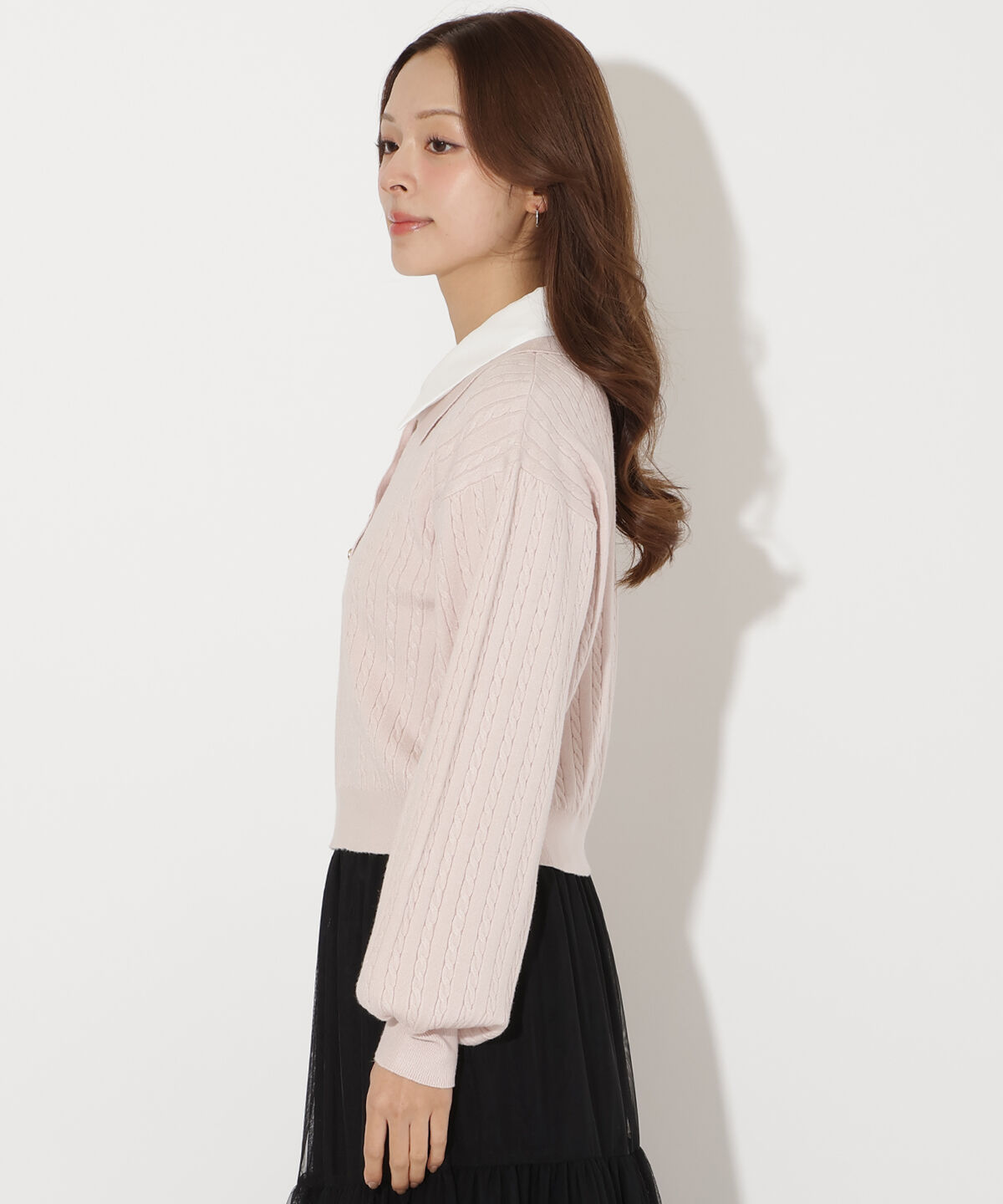 アンドクチュール「シャツ襟ケーブルニット」|ニット・セーター|