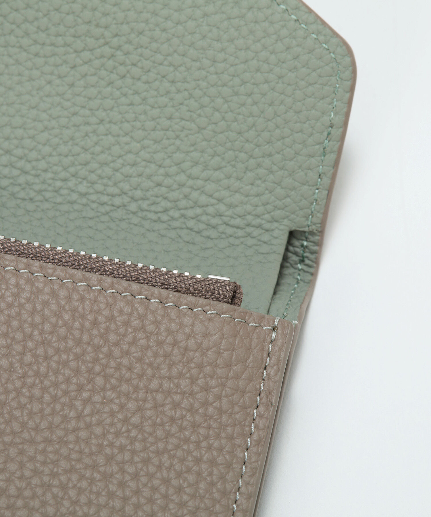 TOPKAPI BREATH「【Breath TOPKAPI】DUAL デュアル シュリンクレザー バイカラー 三つ折り 財布　薄型 / 軽量」|財布|