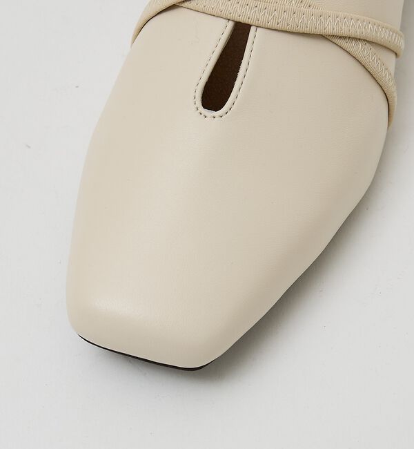 AU BANNISTER「【YouTuber紹介】ストラップソフトレザーフラットパンプス」|その他|