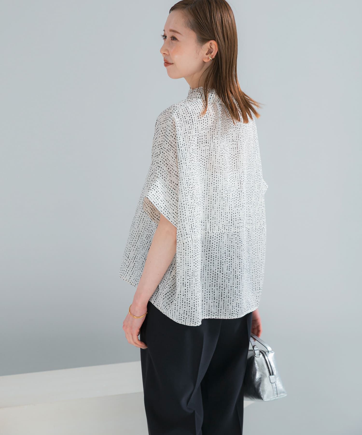 URBAN RESEARCH ROSSO「『WEB/一部店舗限定』ウォッシャブルドットフリルネックブラウス」|シャツ・ブラウス|