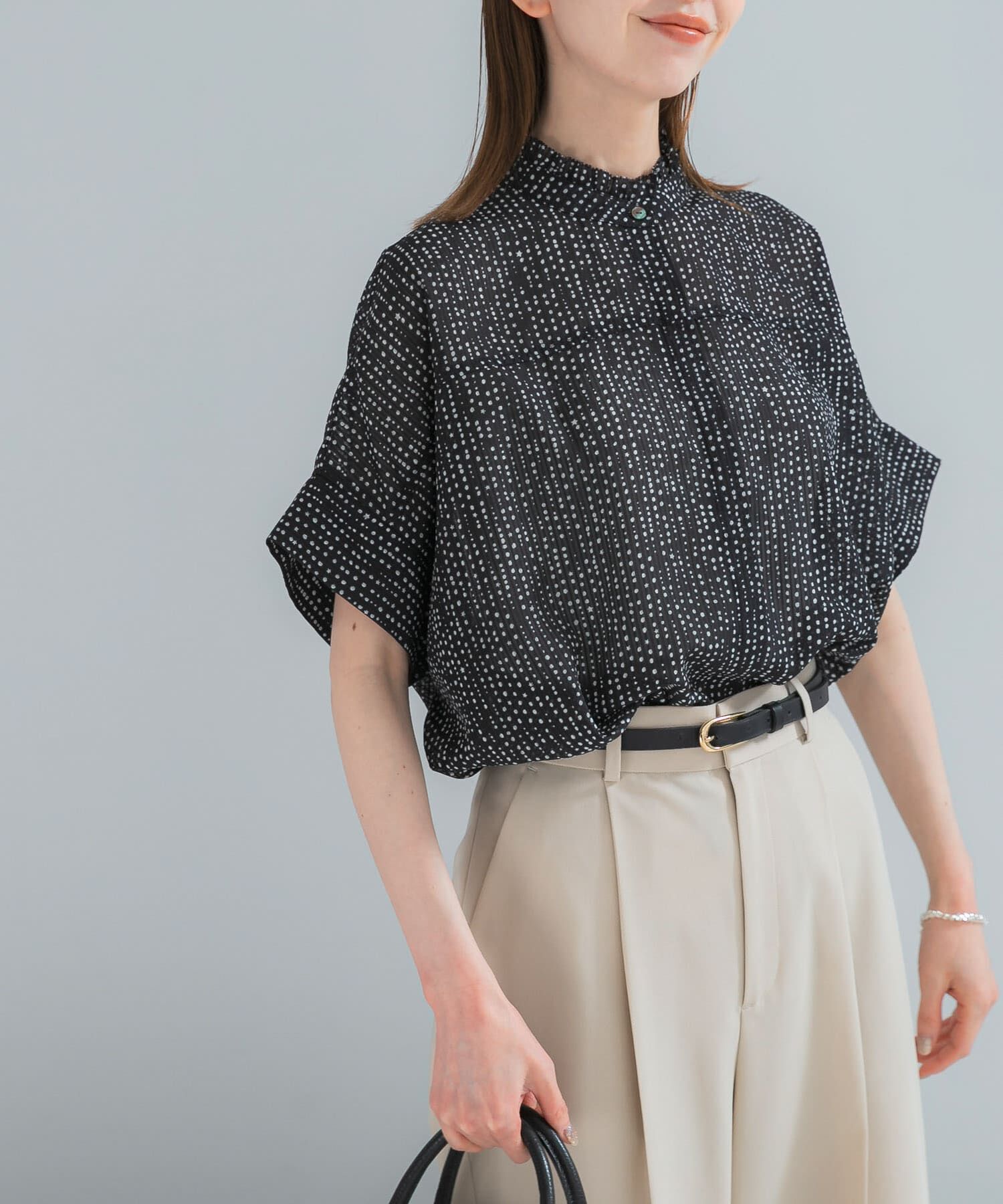 URBAN RESEARCH ROSSO「『WEB/一部店舗限定』ウォッシャブルドットフリルネックブラウス」|シャツ・ブラウス|