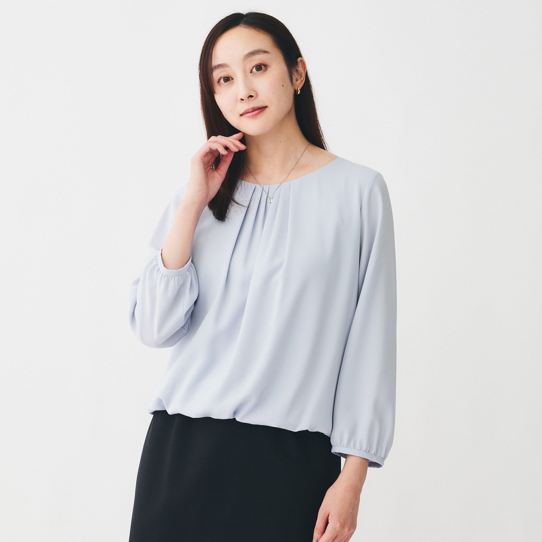 UNTITLED「【透けにくい/ウエストイン見え】パウダリーブラウス」|シャツ・ブラウス|