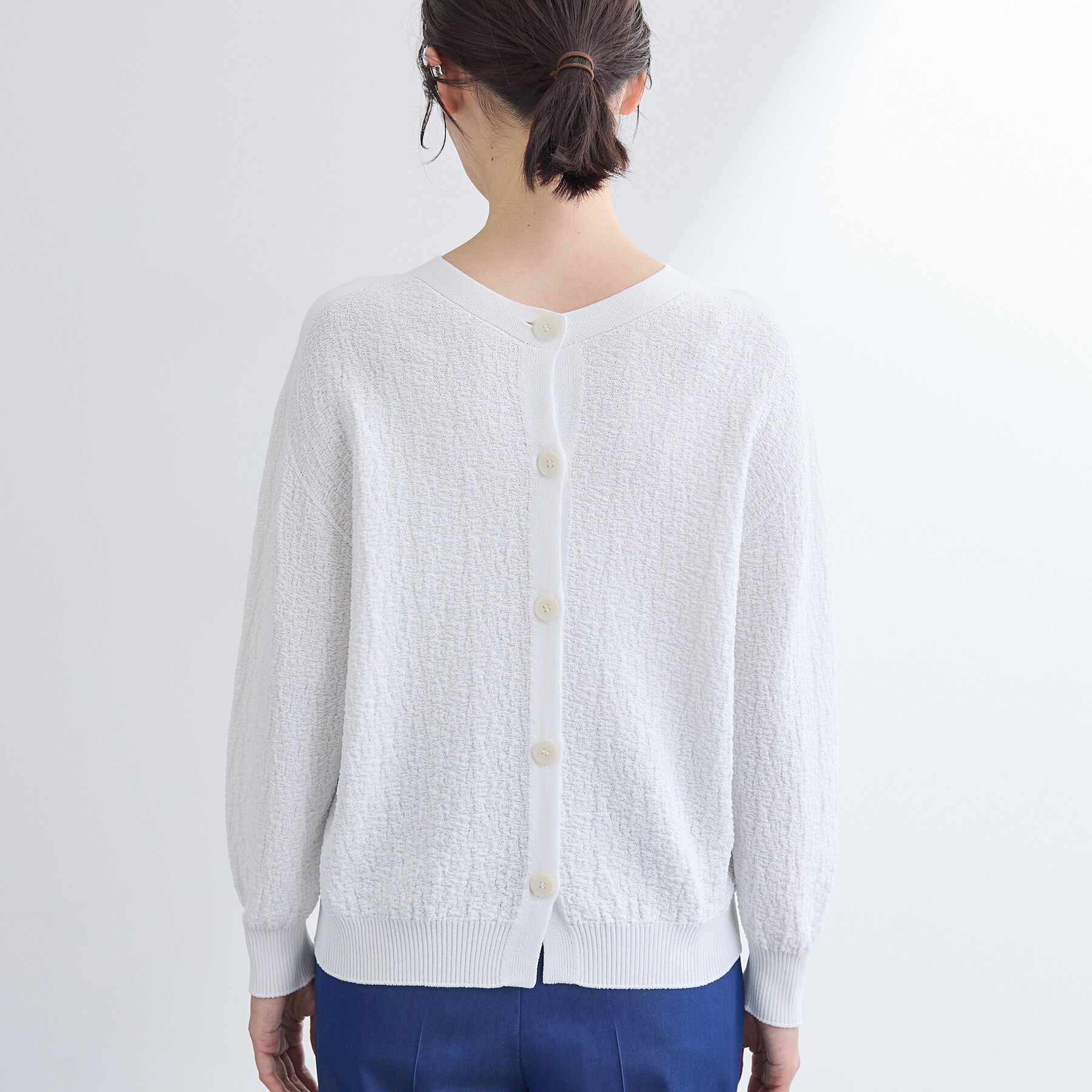 INDIVI「【前後2WAY／洗える】凹凸編地カーディガンニット」|カーディガン|