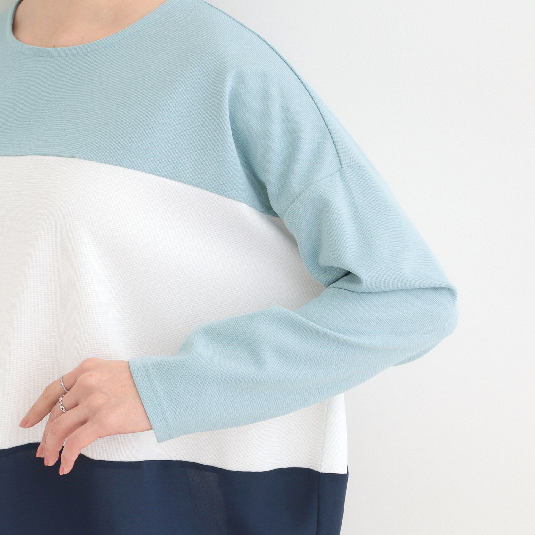 SHOO･LA･RUE「【洗濯機可/S-LL/体型カバー】インせず着られる 3段切替 配色トップス」|Tシャツ・カットソー|