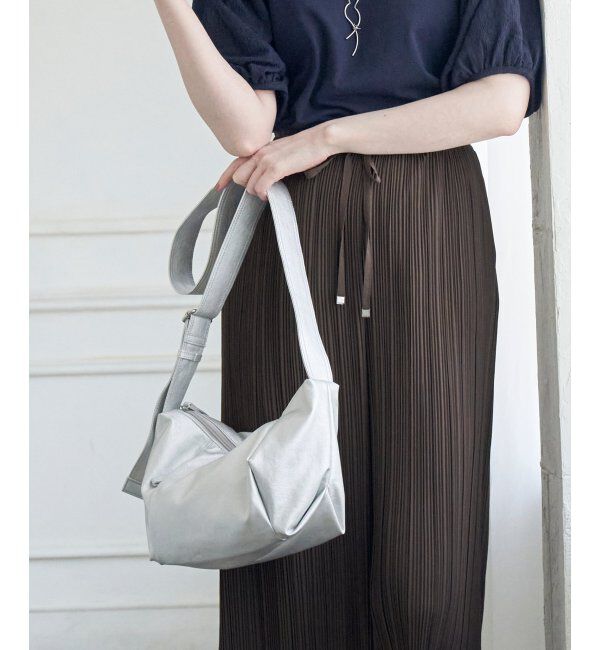 ikka「PUフハーフムーンミニショルダーバッグ」|その他|