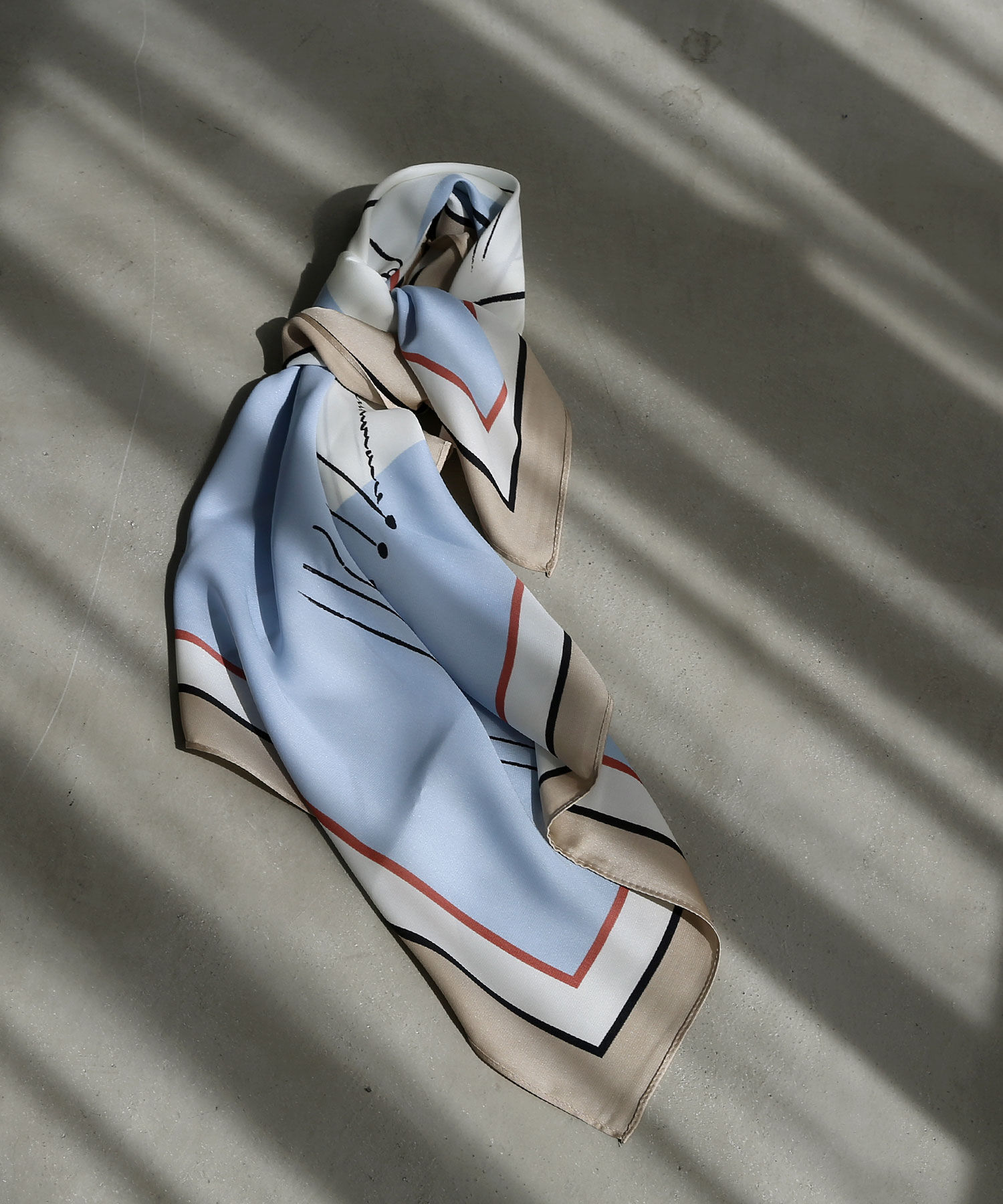 colleca la「ペールカラー大判スカーフ」|バンダナ・スカーフ|ブルー