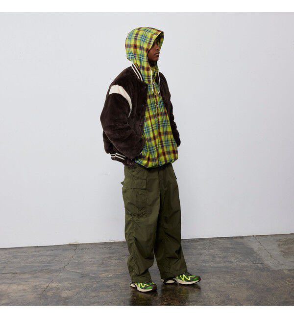 BEAMS「ワイドフィット フェイクファー バーシティ ジャケット」|ブルゾン・スタジャン|