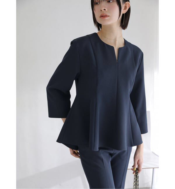  「【洗える】カーブネックフレアブラウス」|シャツ・ブラウス|