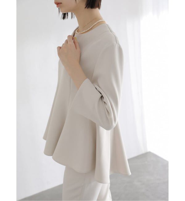  「【洗える】カーブネックフレアブラウス」|シャツ・ブラウス|