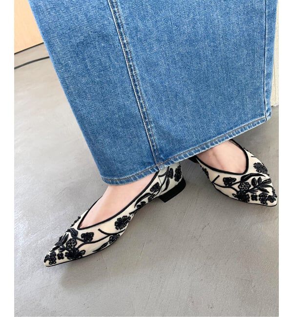  「《追加予約》ポインテッドフラワーエンブロイダリーフラット」|その他|