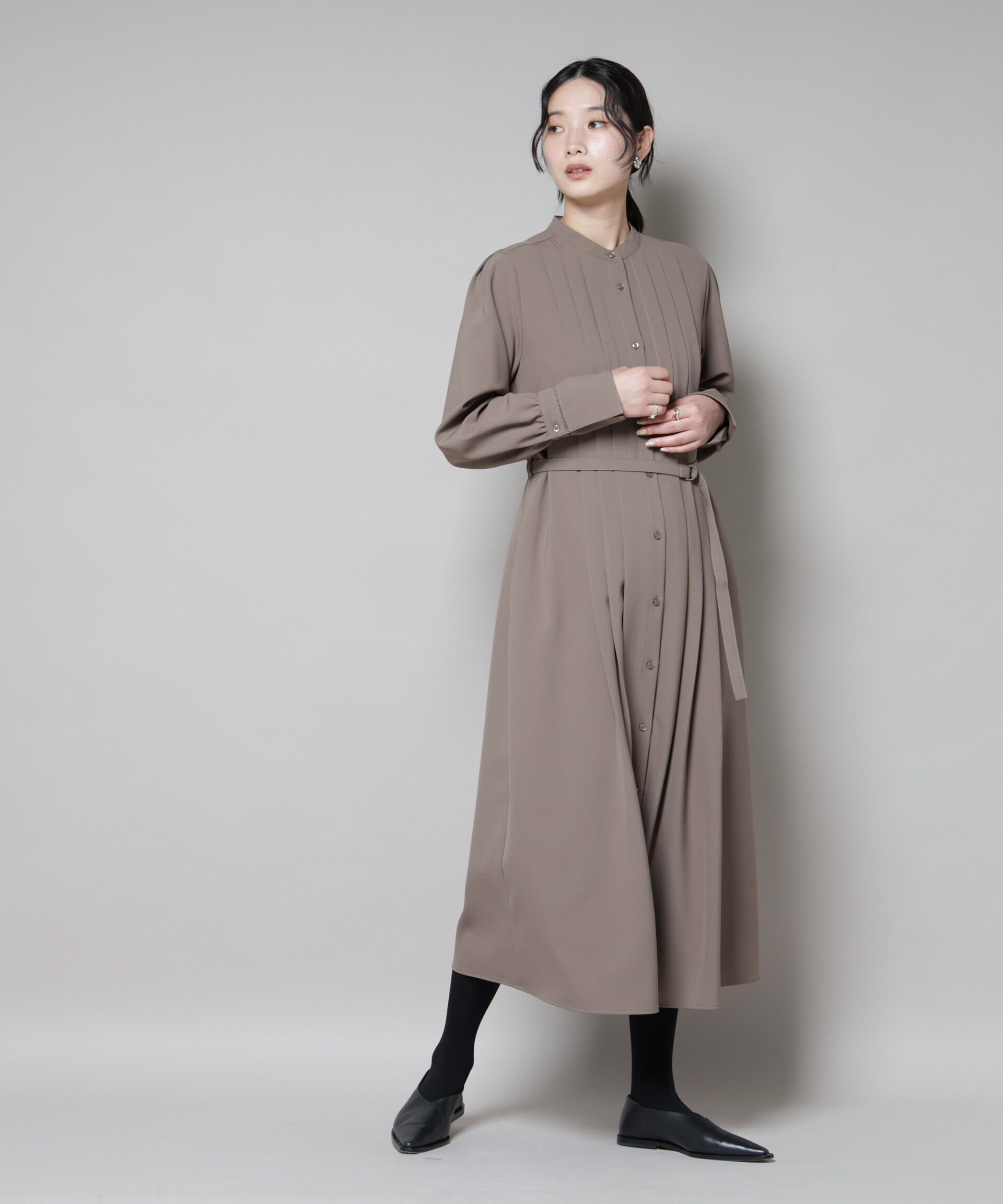 nano･universe「ダブルクロスベルト付きタックワンピース」|ワンピース|モカ3