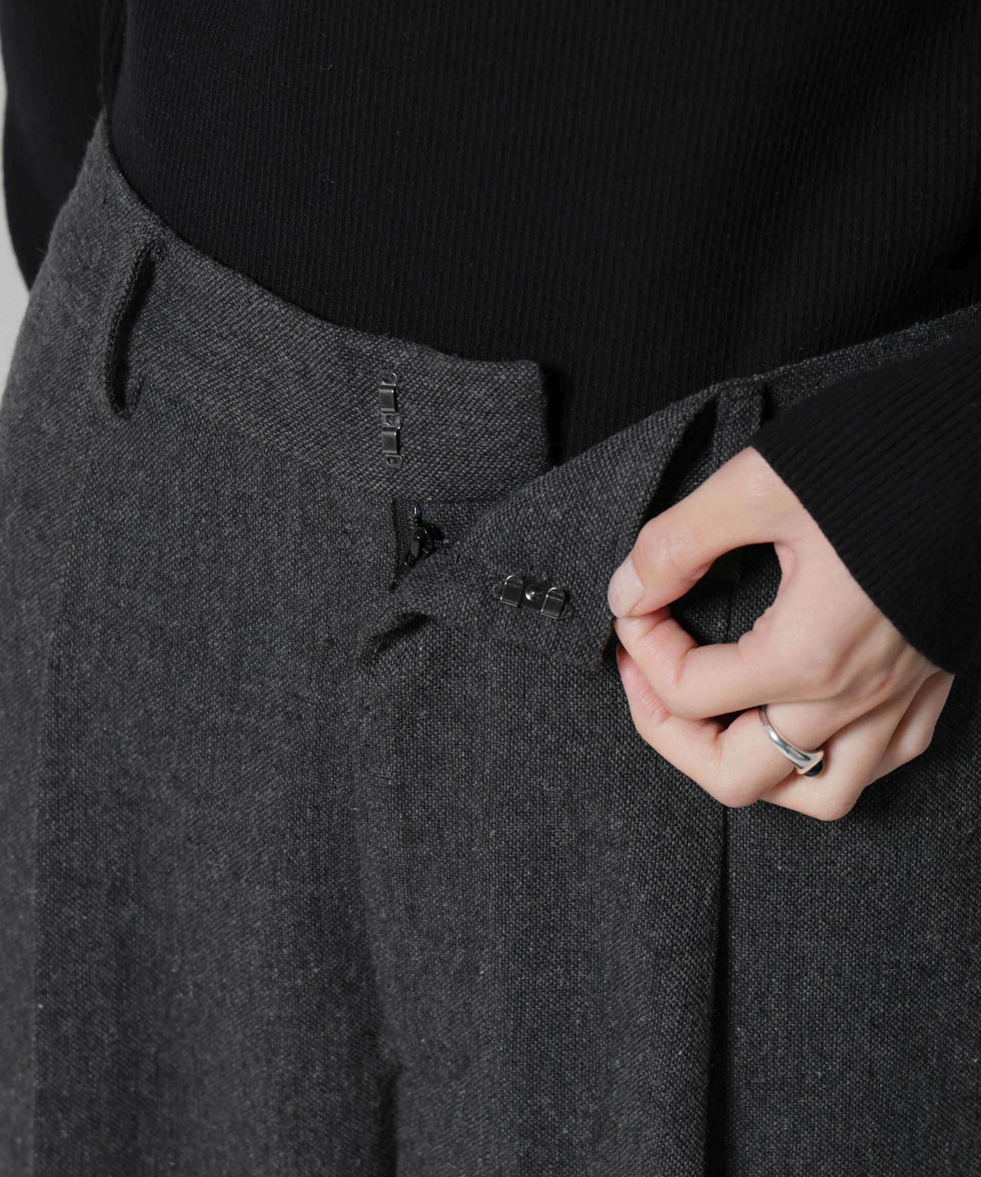 nano･universe「ツイードワンタックパンツ」|チノ|