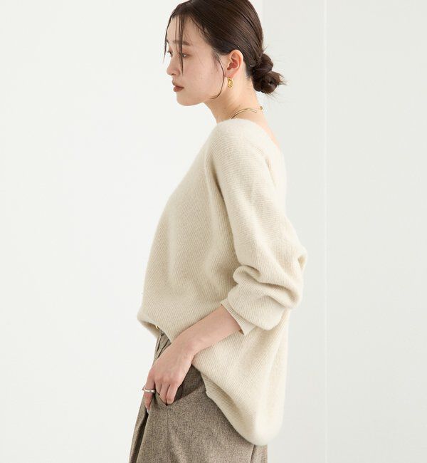  「【抜け感シルエット】ヘアリーウール片畦Vネックニット」|ニット・セーター|