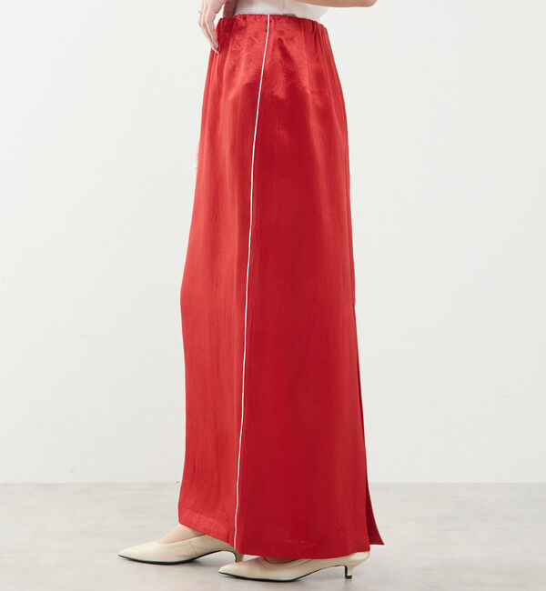 SOFFITTO「上品な光沢感のIラインスカート」|スカート|