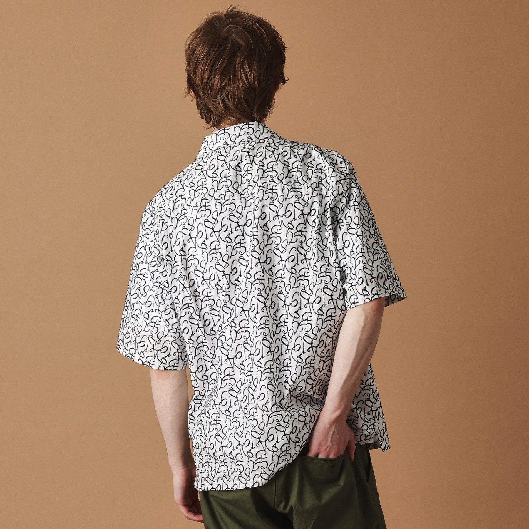 40CARATS&525「数字エンブロイダリー半袖シャツ」|シャツ・ブラウス|