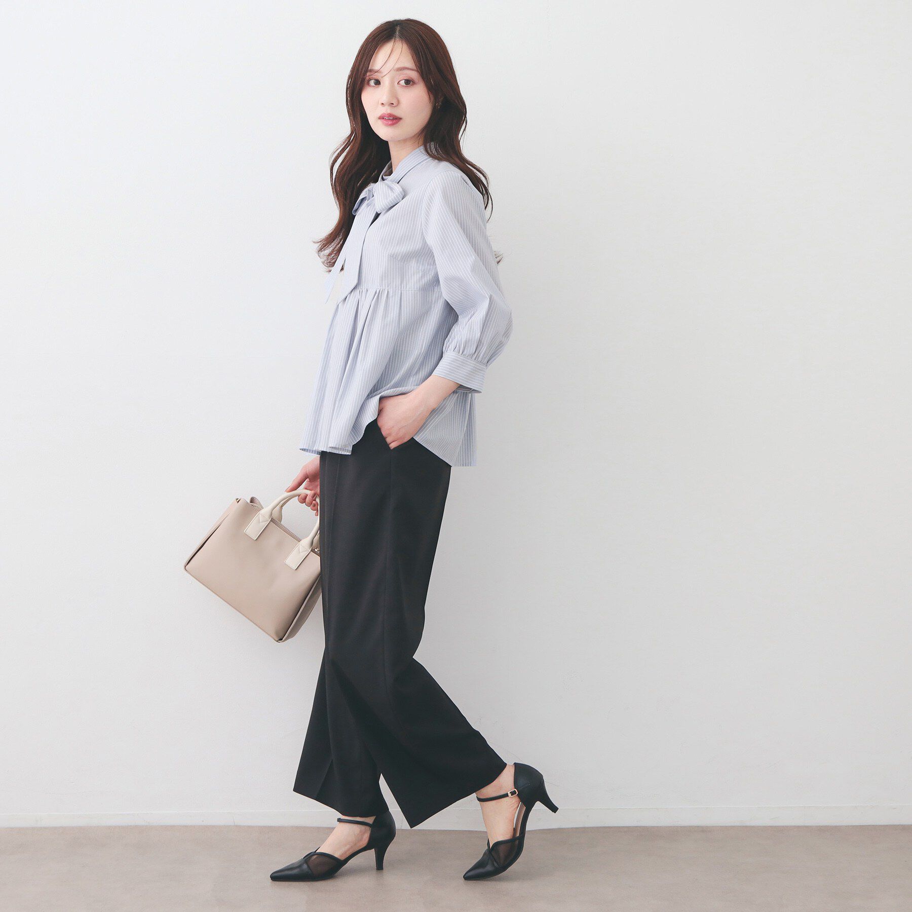 index「2WAYペプラムブラウス/ボウタイ取り外し可【洗濯機OK/イージーアイロン/防シワ】《XS～LL/8」|シャツ・ブラウス|