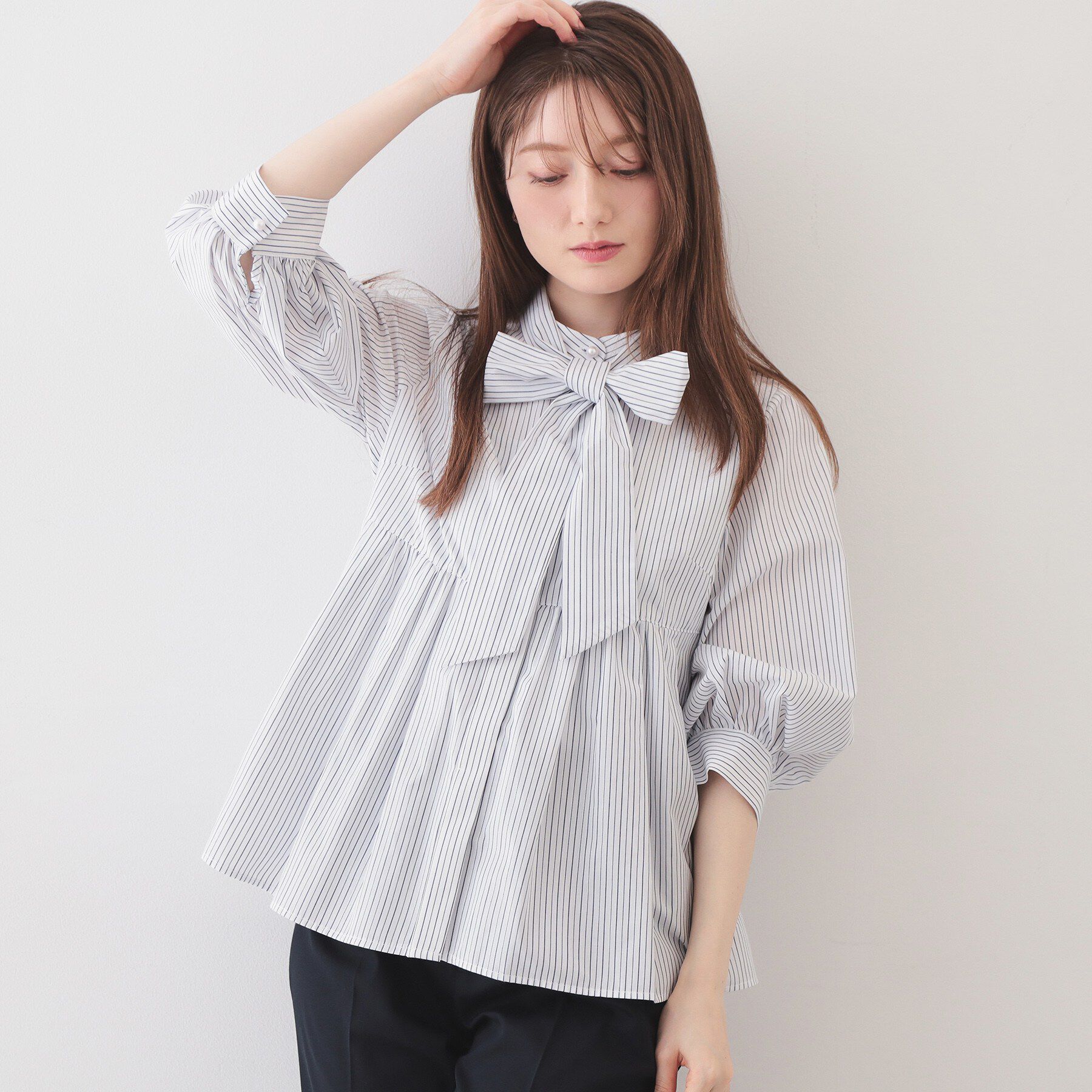 index「2WAYペプラムブラウス/ボウタイ取り外し可【洗濯機OK/イージーアイロン/防シワ】《XS～LL/8」|シャツ・ブラウス|