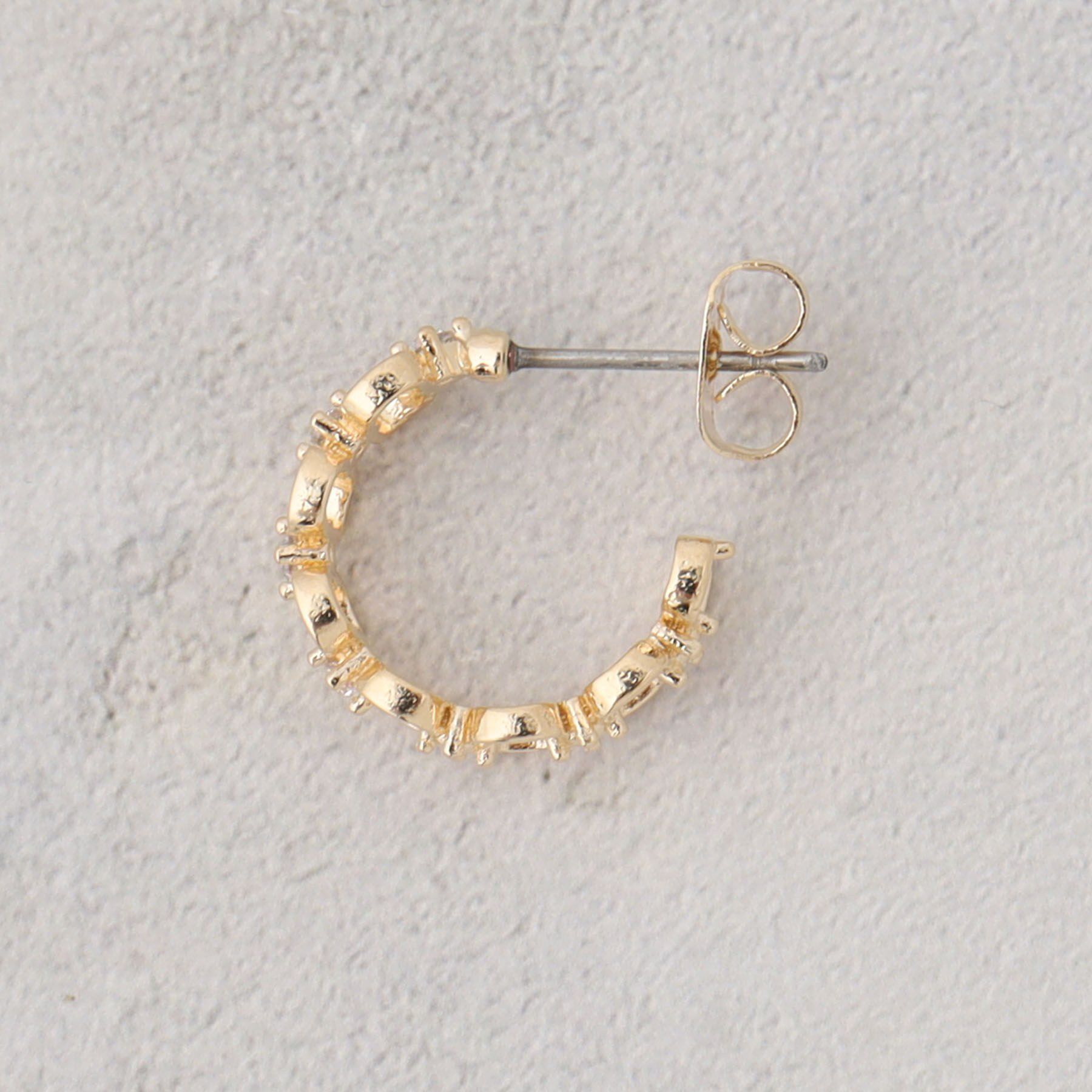 OPAQUE.CLIP「メタル&times;キュービックサークルピアス」|ピアス|