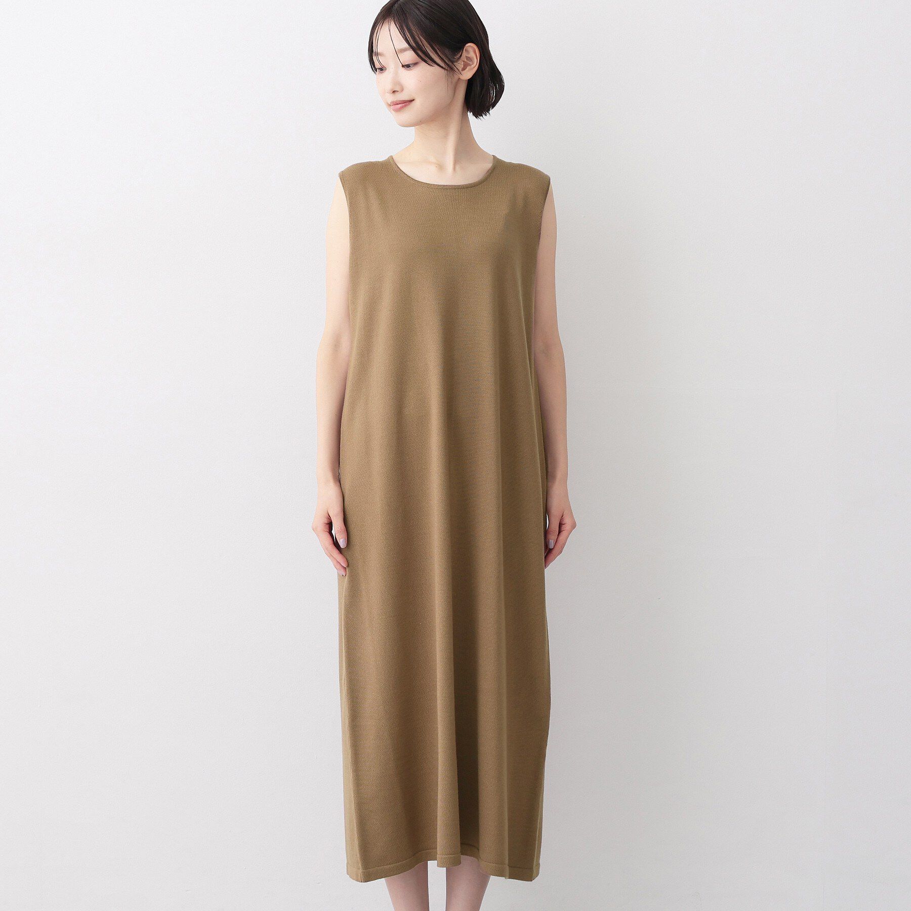 Dessin「【2点セット・洗える】ニットカーディガン&times;ノースリーブワンピース」|ワンピース|