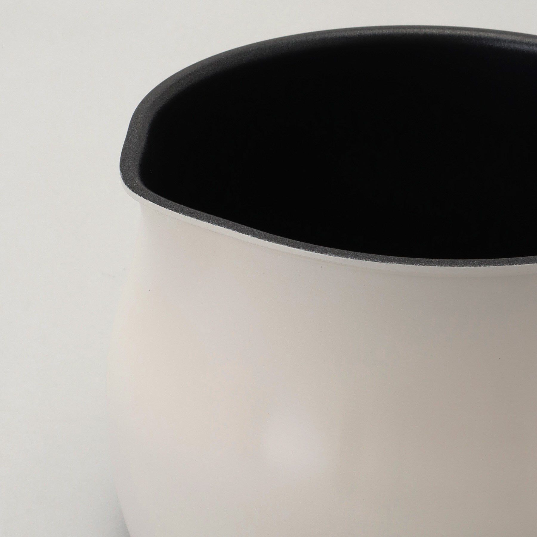 212 KITCHEN STORE「ToMay IH対応マルチポット Mサイズ アイボリー」|食器・キッチングッズ|