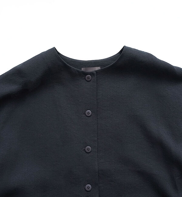 オローネ「シャルロットジャケット」|ノーカラージャケット|